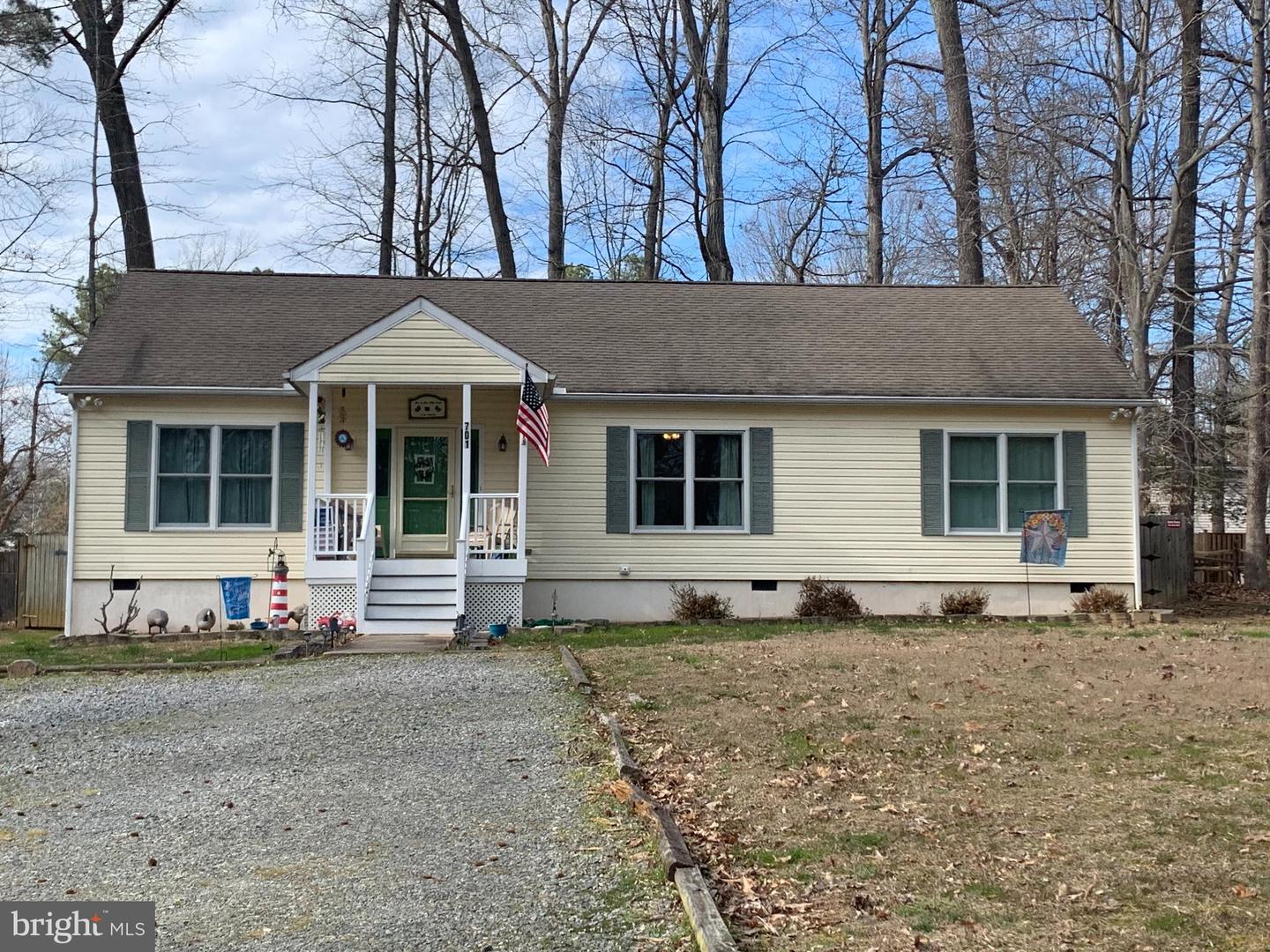 701 Lake Caroline Dr