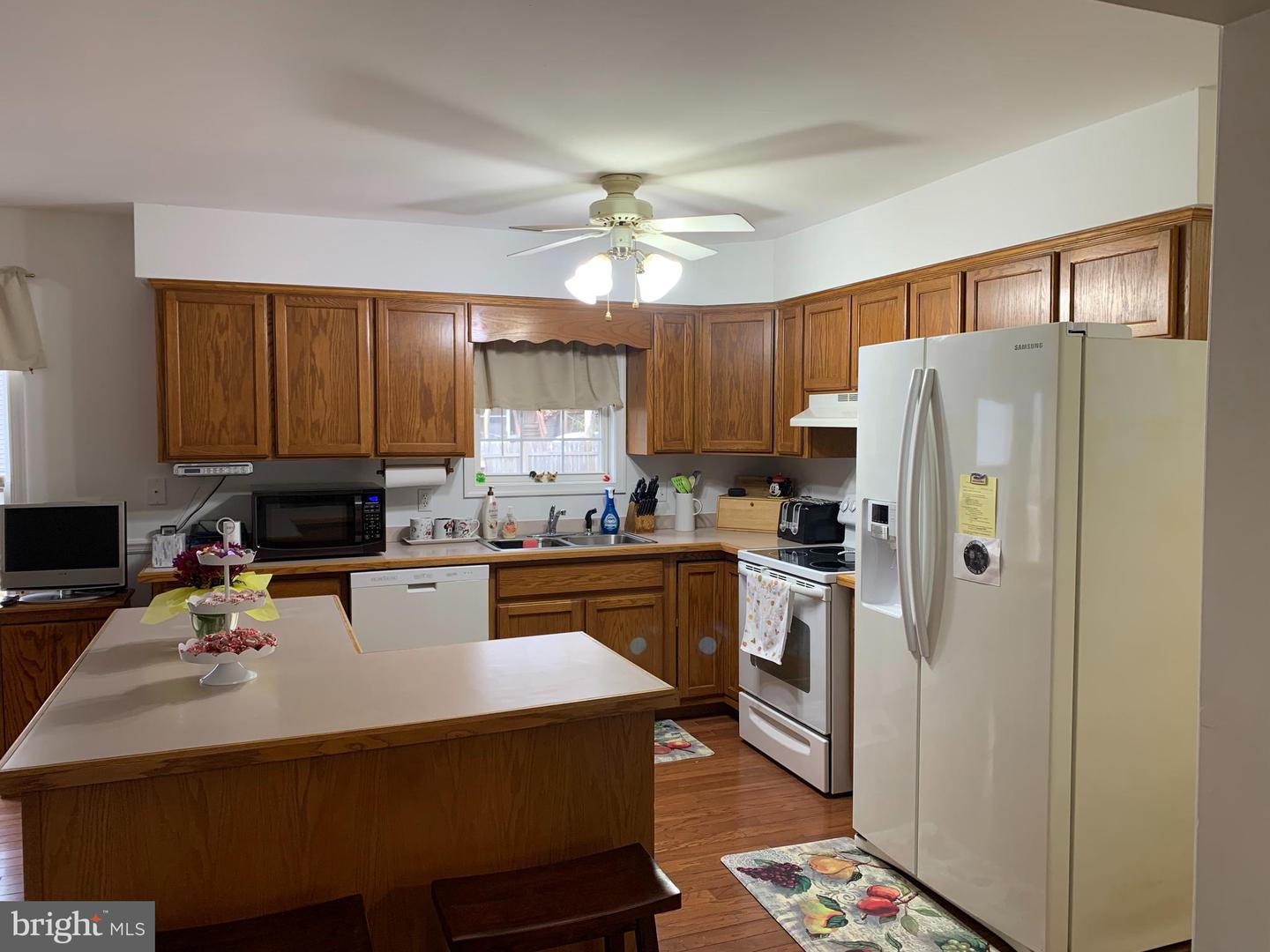 701 Lake Caroline Dr