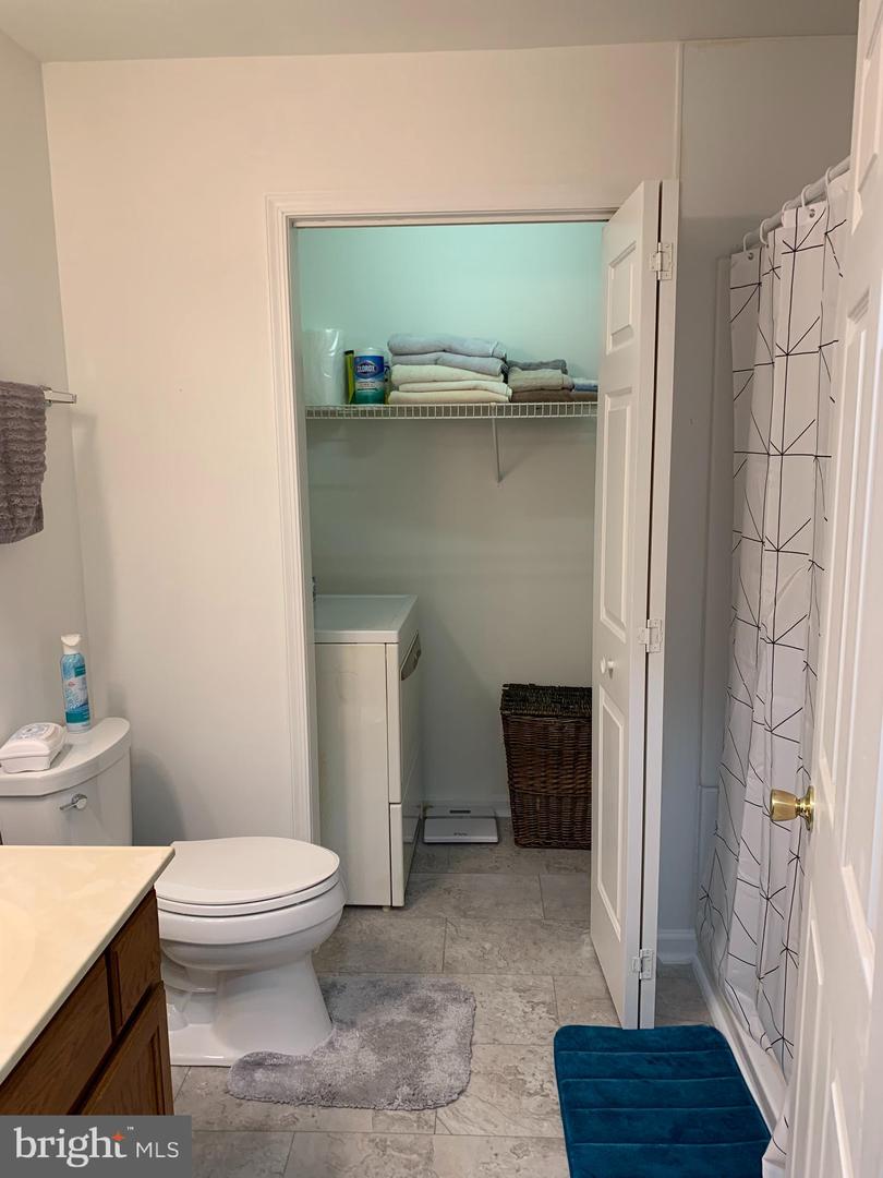 701 Lake Caroline Dr