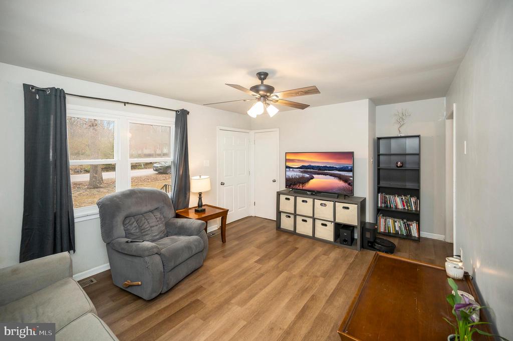 2416 QUAIL OAK DRIVE