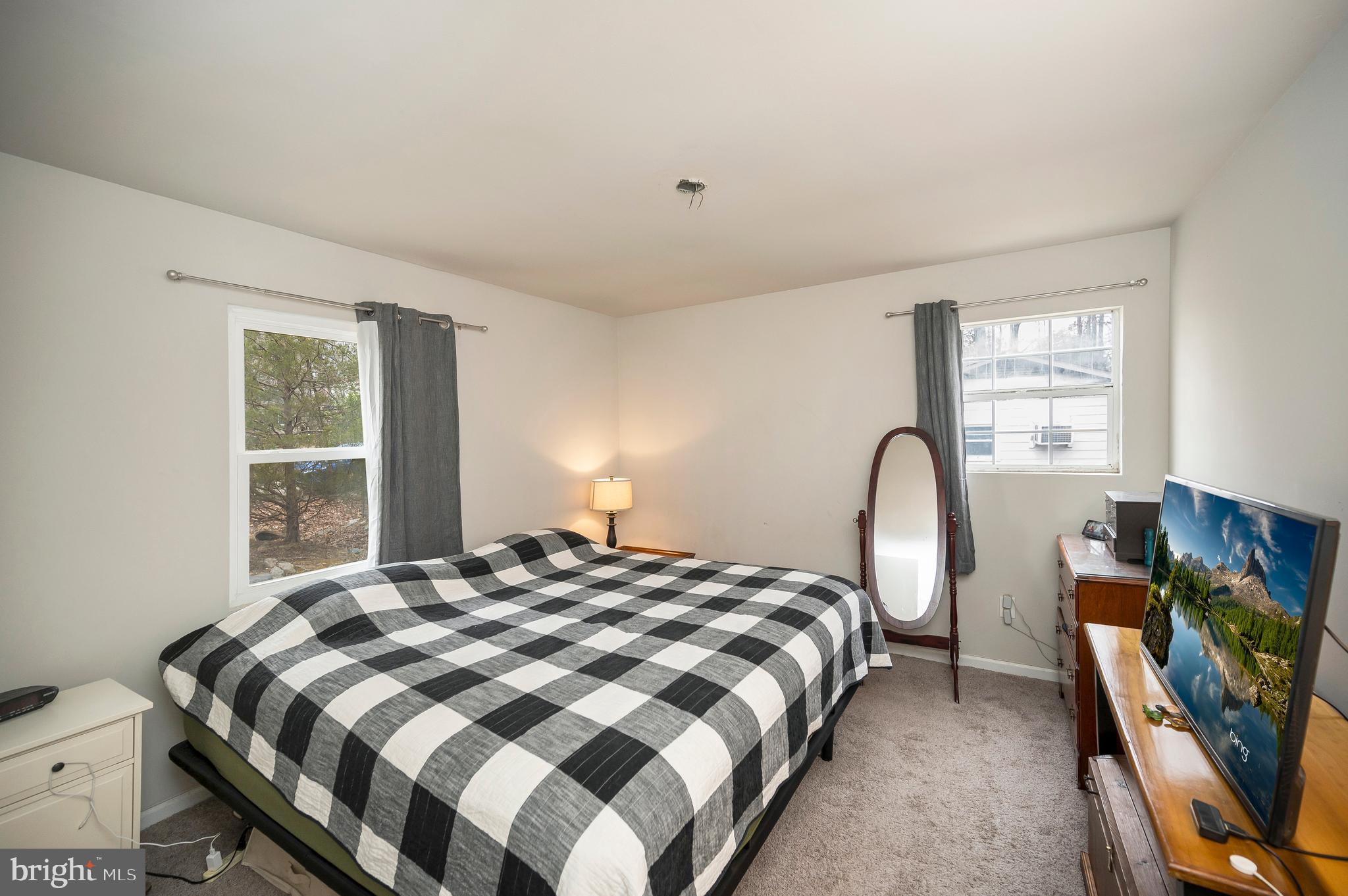 2416 QUAIL OAK DRIVE