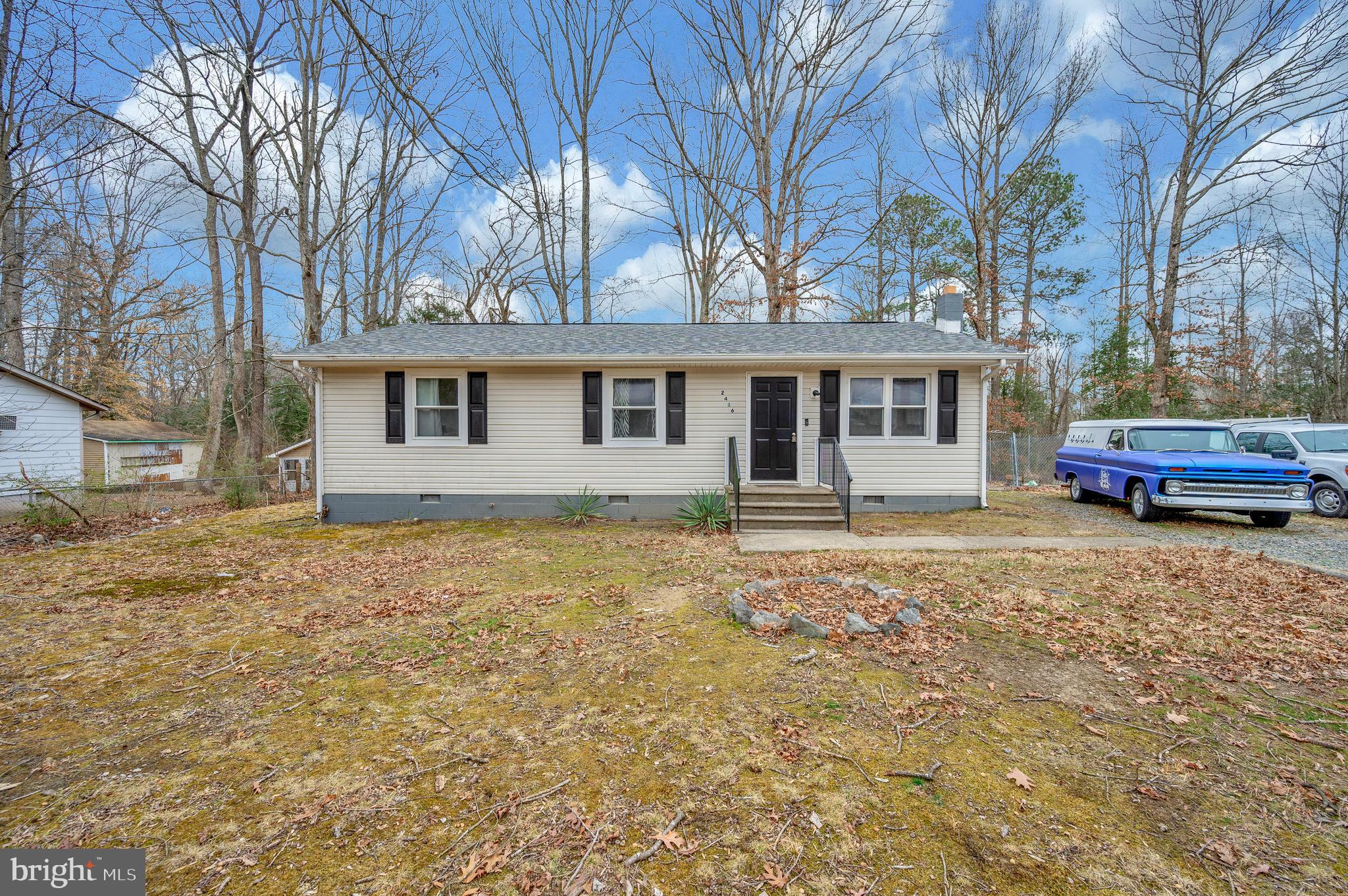 2416 QUAIL OAK DRIVE