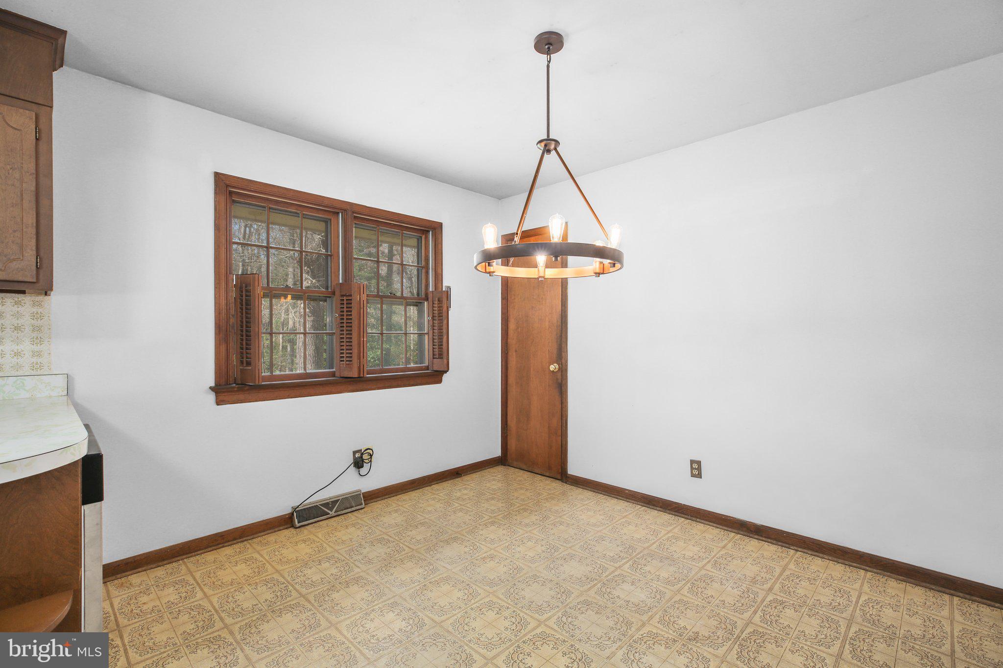 13360 Fredericksburg Tpke