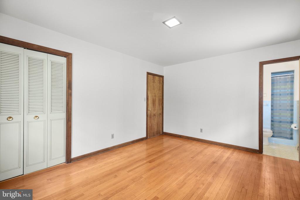 13360 Fredericksburg Tpke