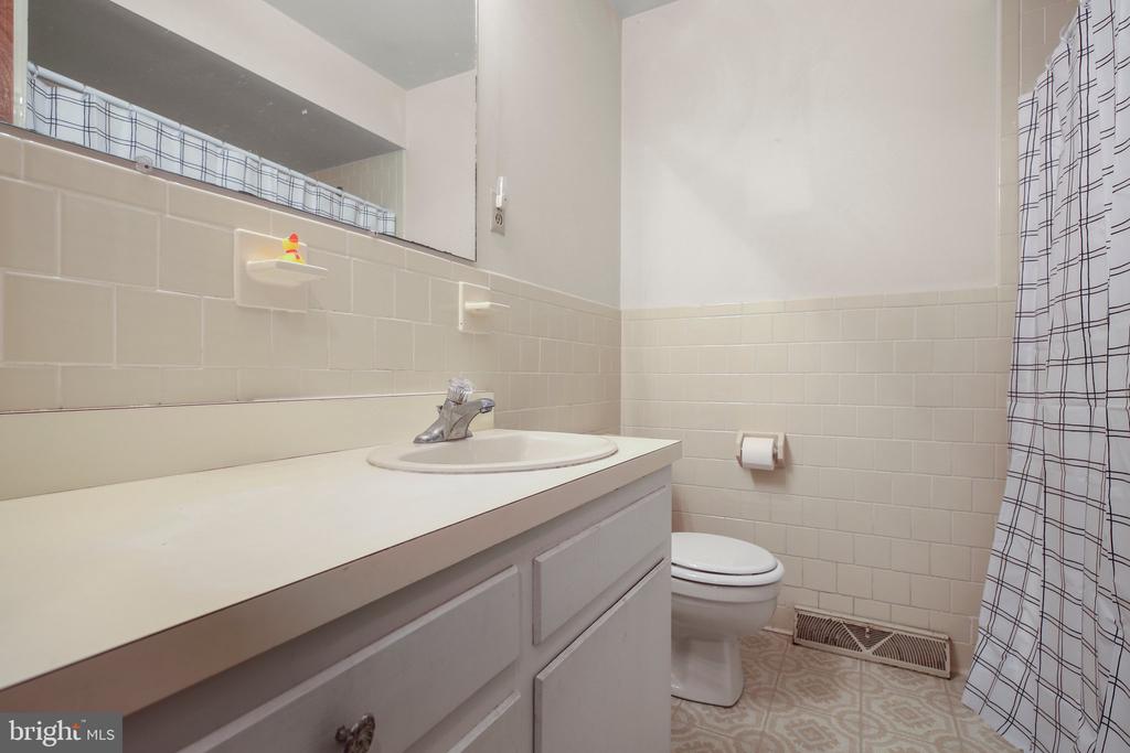 13360 Fredericksburg Tpke
