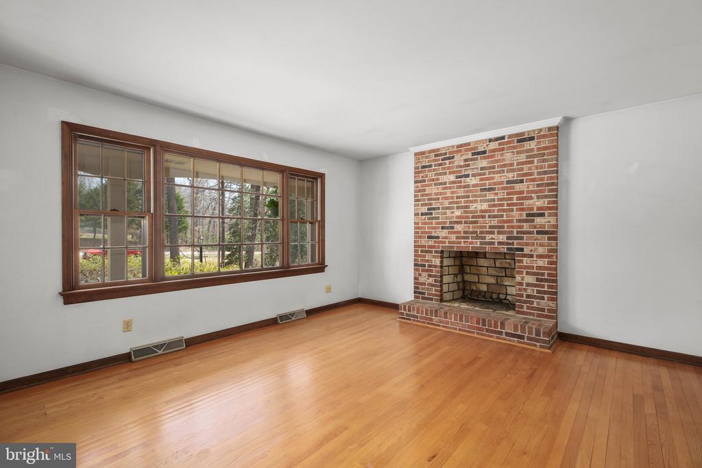 13360 Fredericksburg Tpke