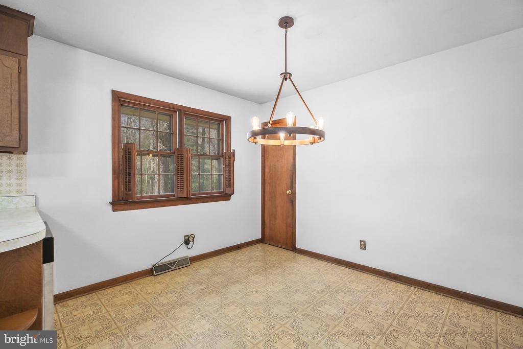 13360 Fredericksburg Tpke