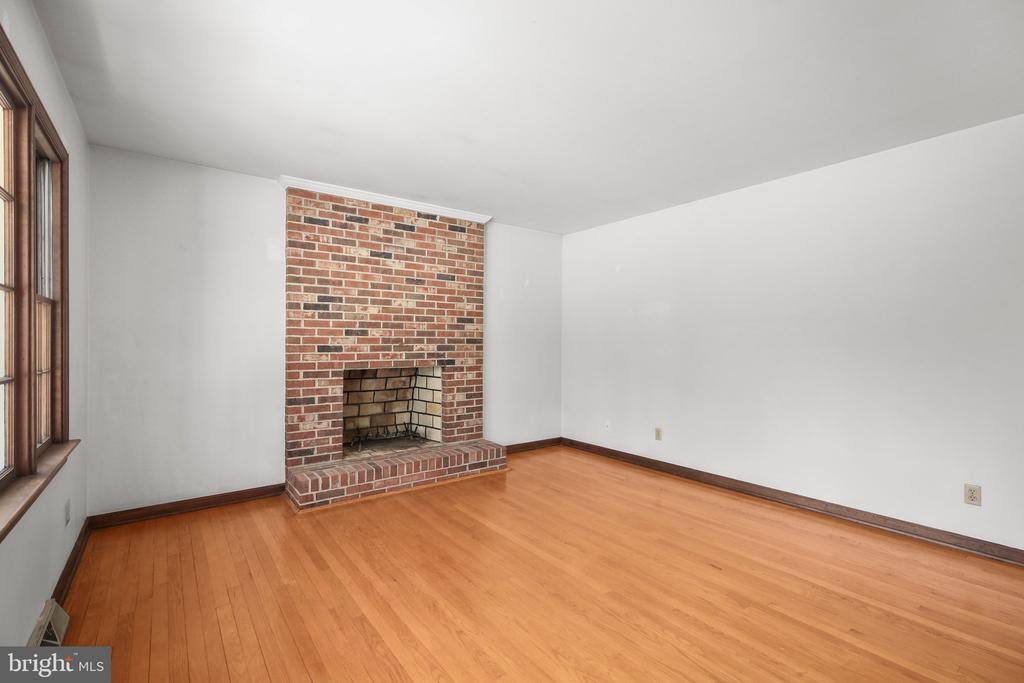 13360 Fredericksburg Tpke