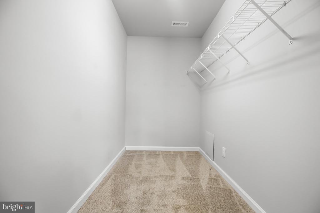 125 DORSEY LANE