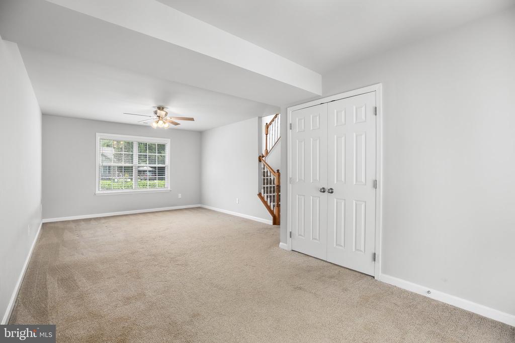 125 DORSEY LANE