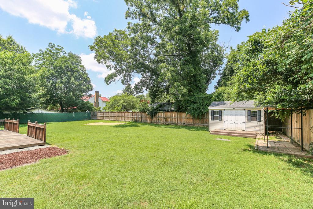 125 DORSEY LANE