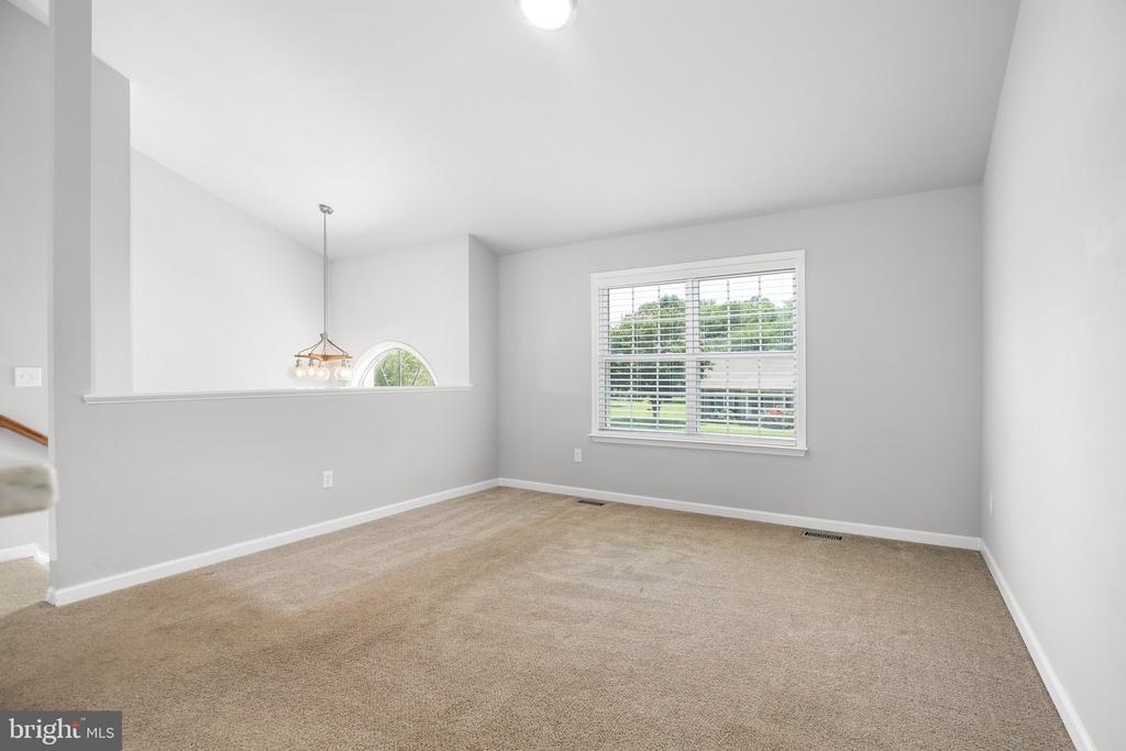 125 DORSEY LANE