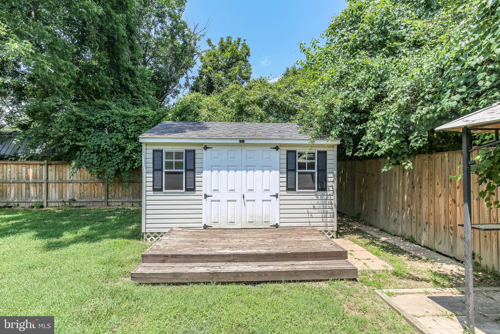 125 DORSEY LANE
