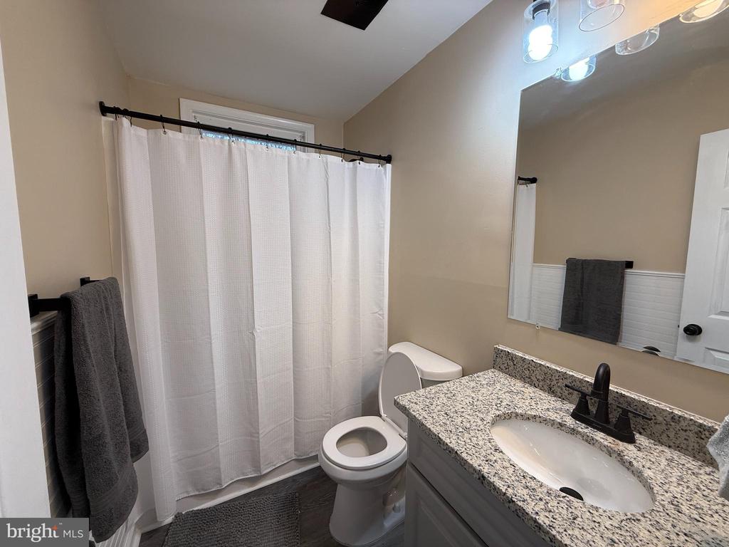 2409 QUAIL OAK DRIVE