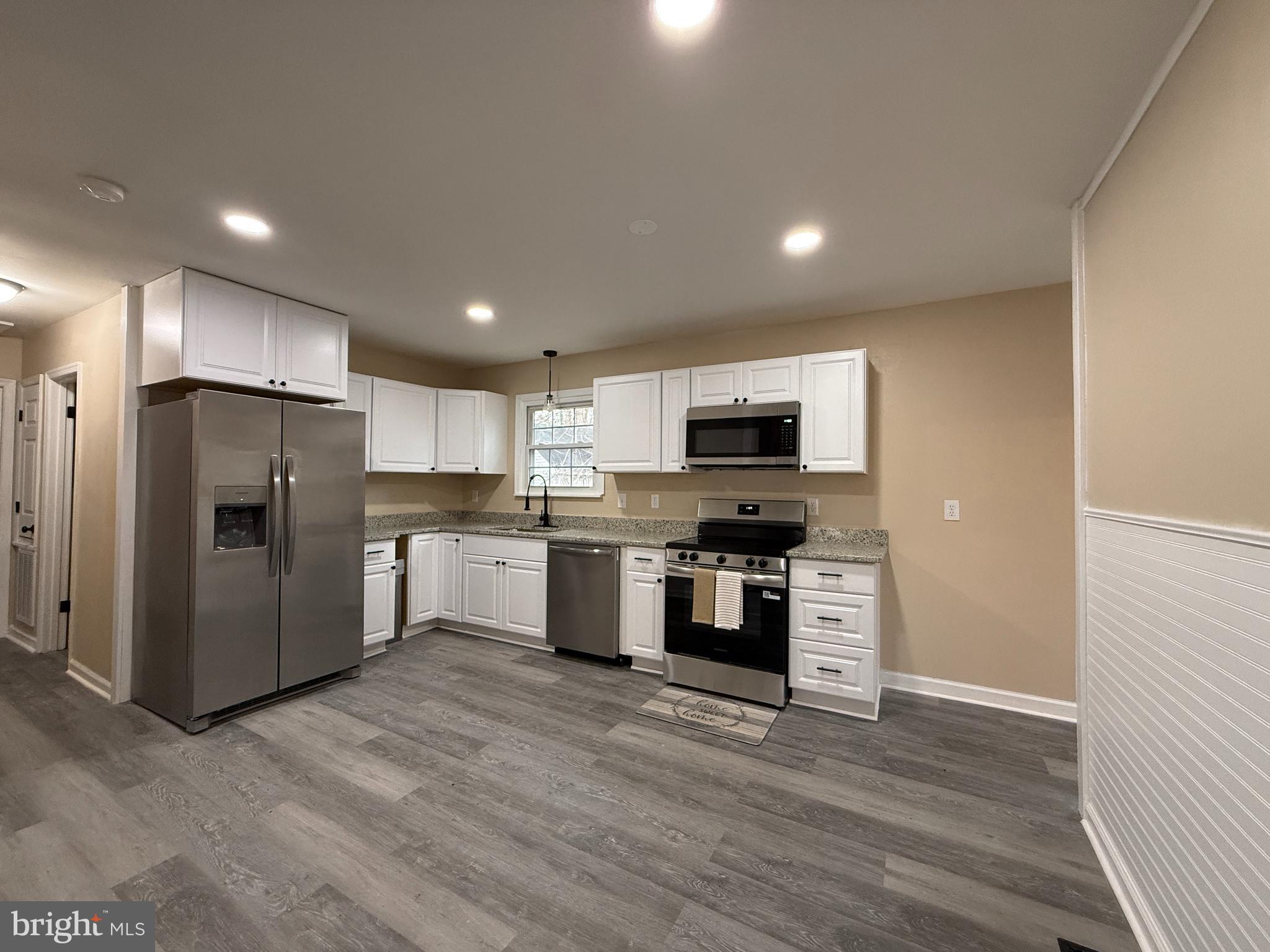 2409 QUAIL OAK DRIVE