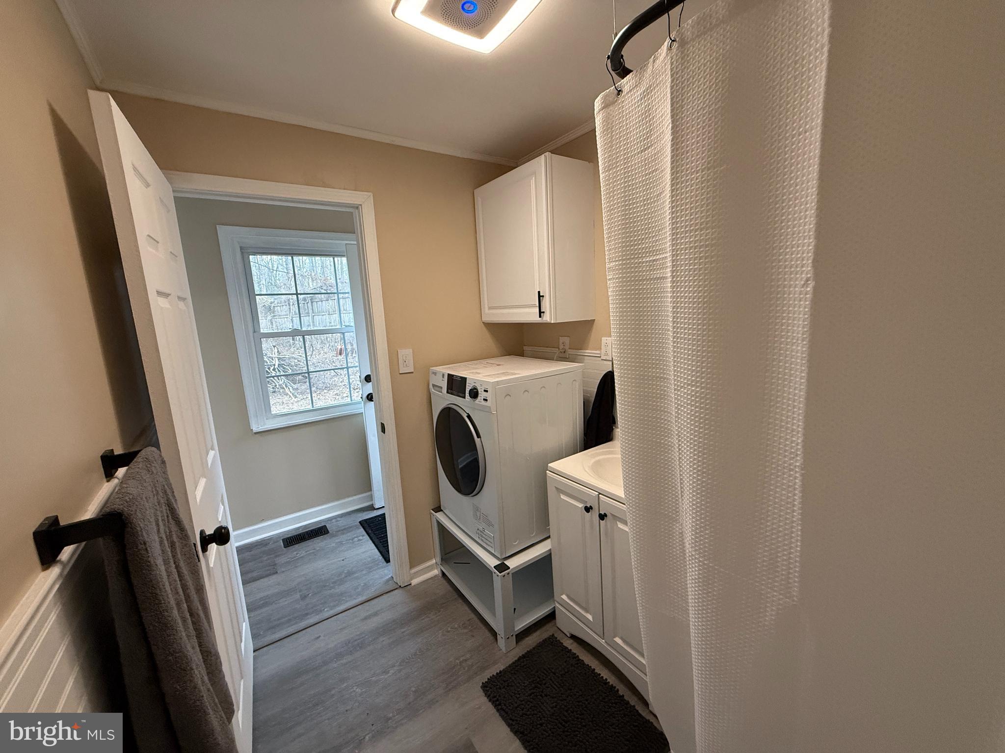 2409 QUAIL OAK DRIVE