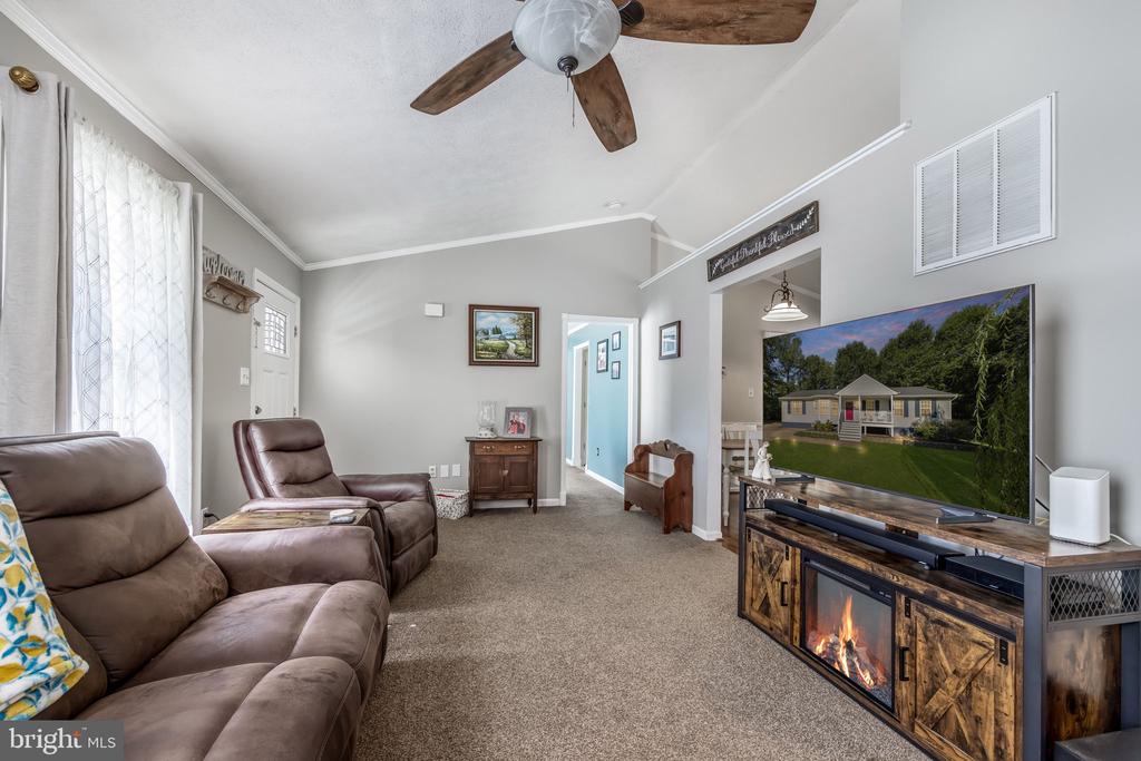 607 WRIGHT DRIVE