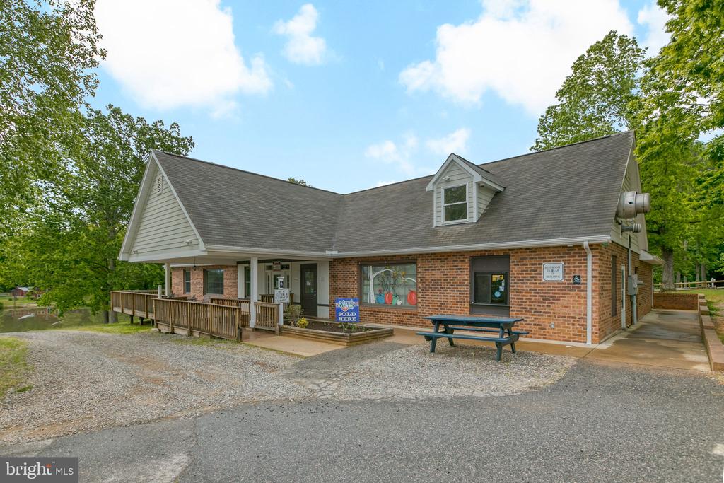 607 WRIGHT DRIVE
