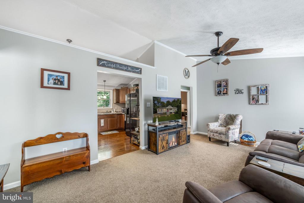 607 WRIGHT DRIVE