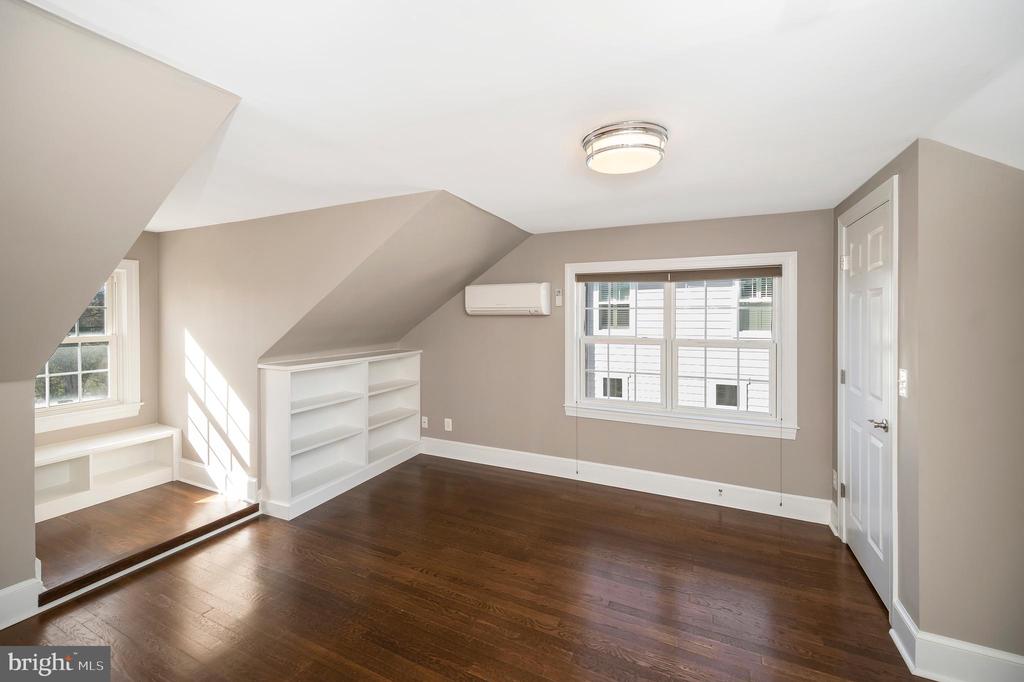 1409 HANOVER STREET