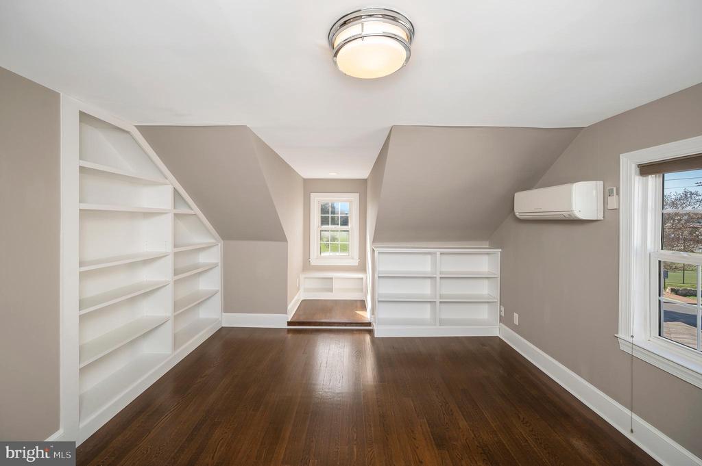 1409 HANOVER STREET