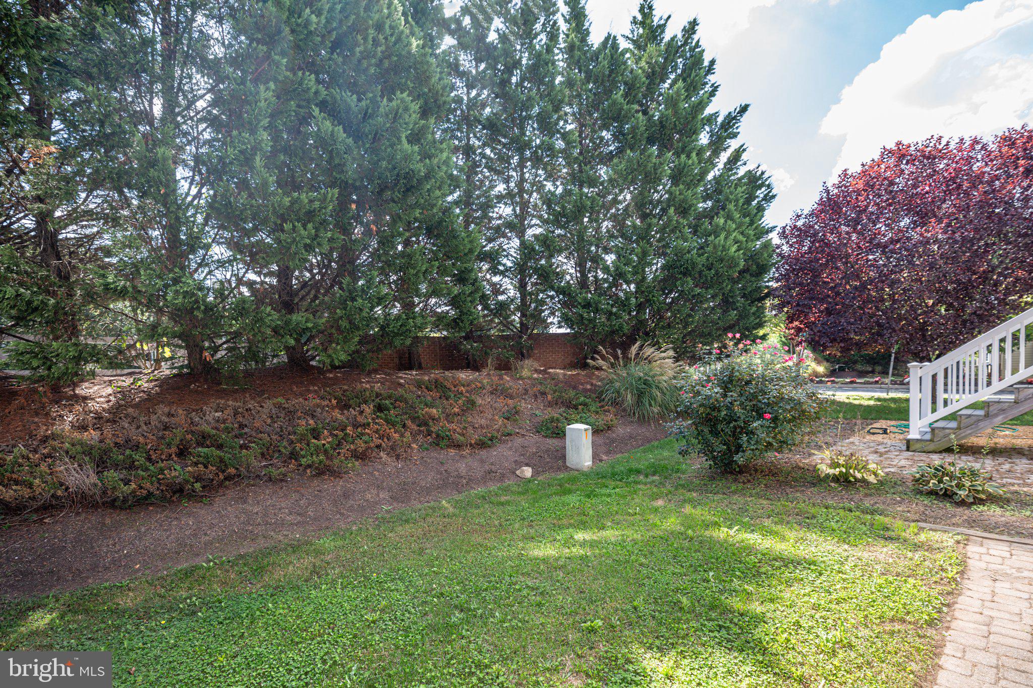 1002 HOTCHKISS PLACE