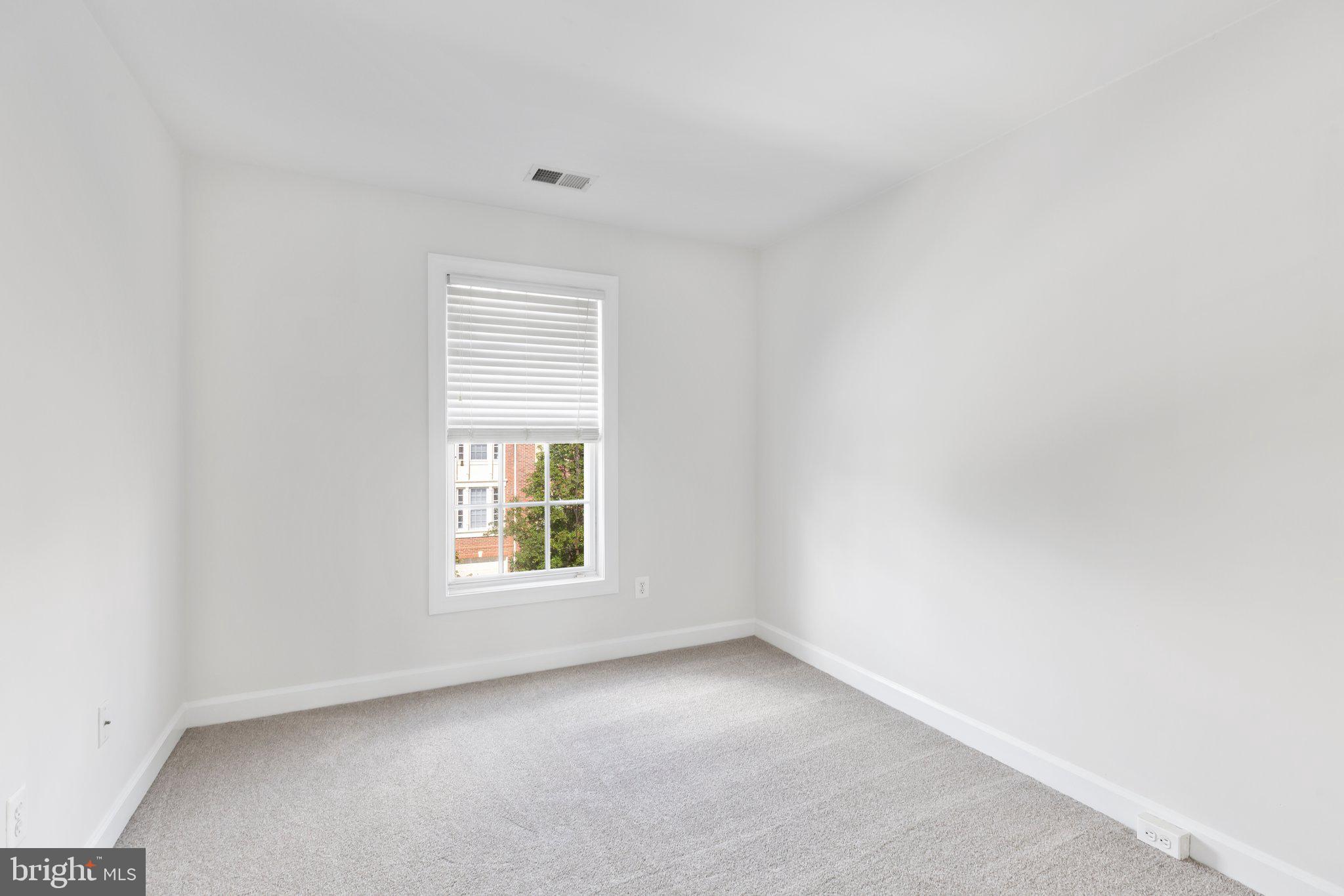 1002 HOTCHKISS PLACE