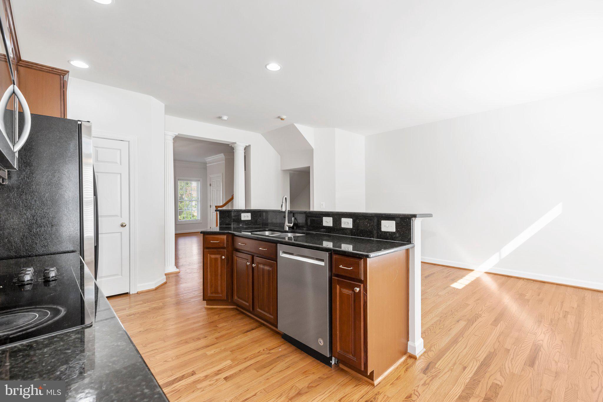 1002 HOTCHKISS PLACE