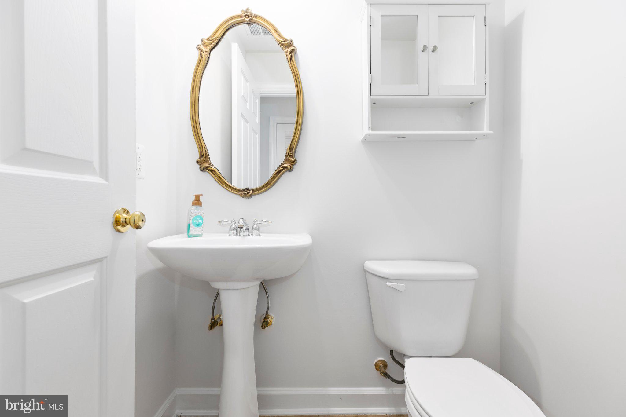 1002 HOTCHKISS PLACE