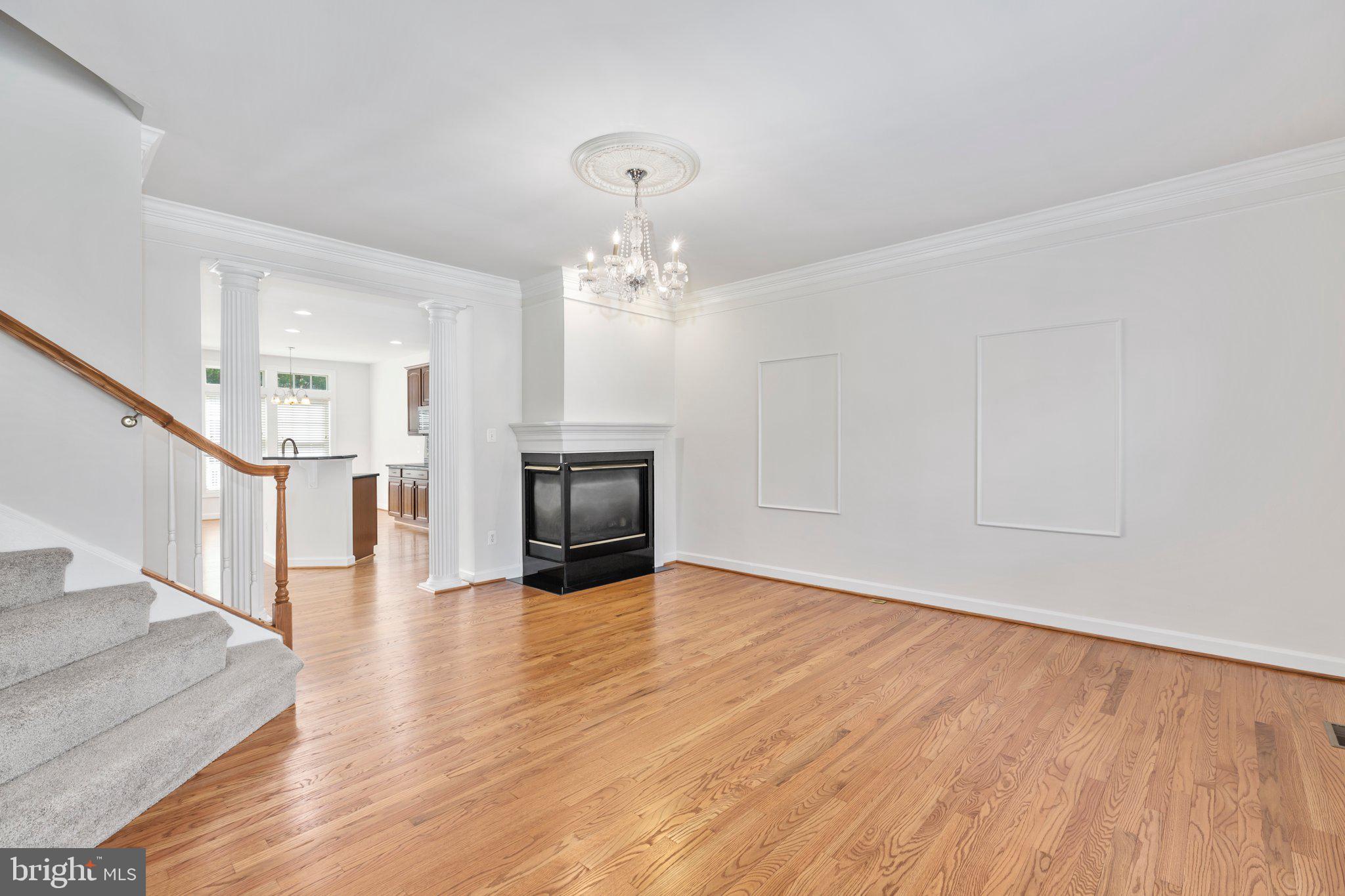 1002 HOTCHKISS PLACE