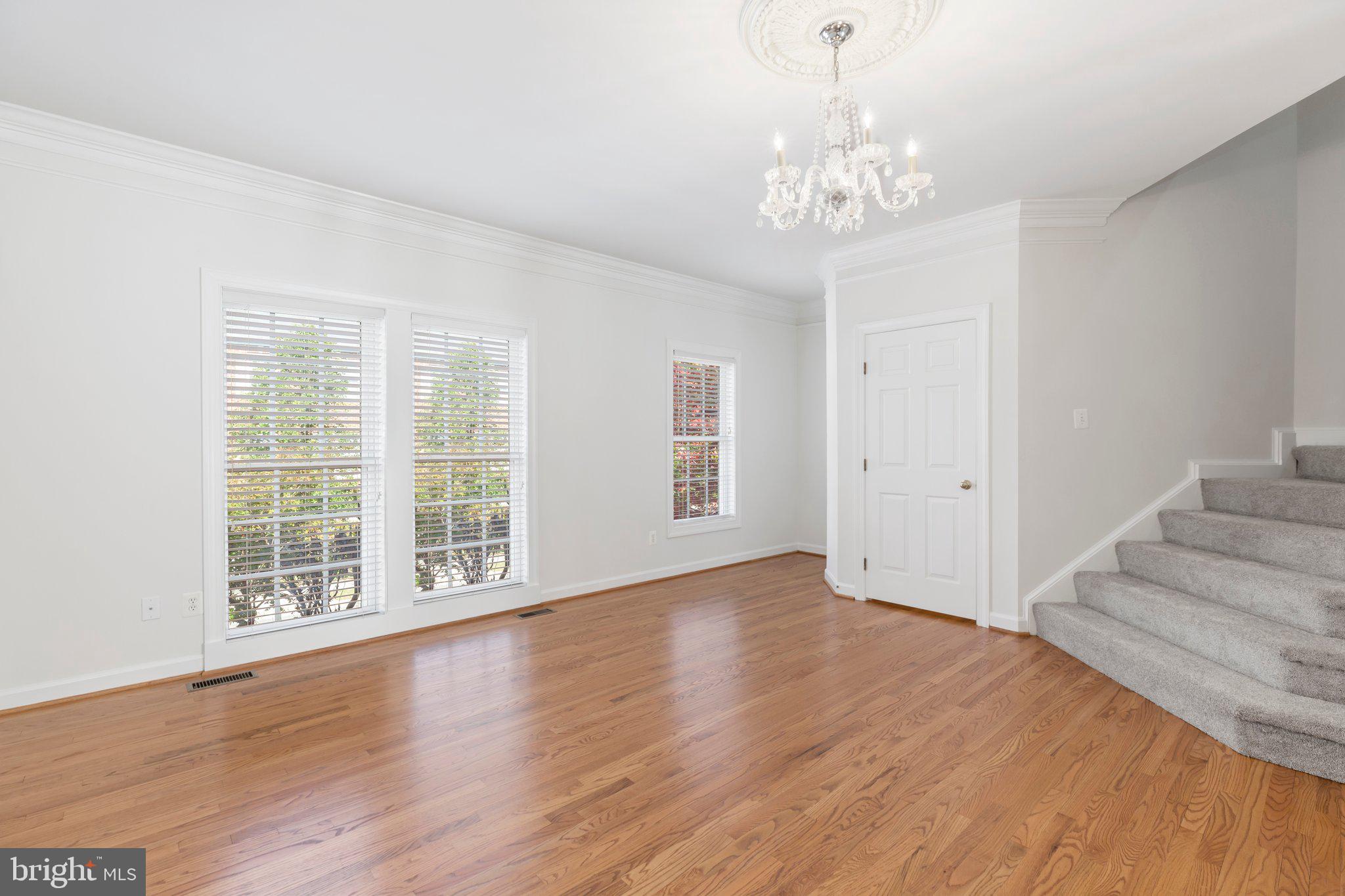 1002 HOTCHKISS PLACE