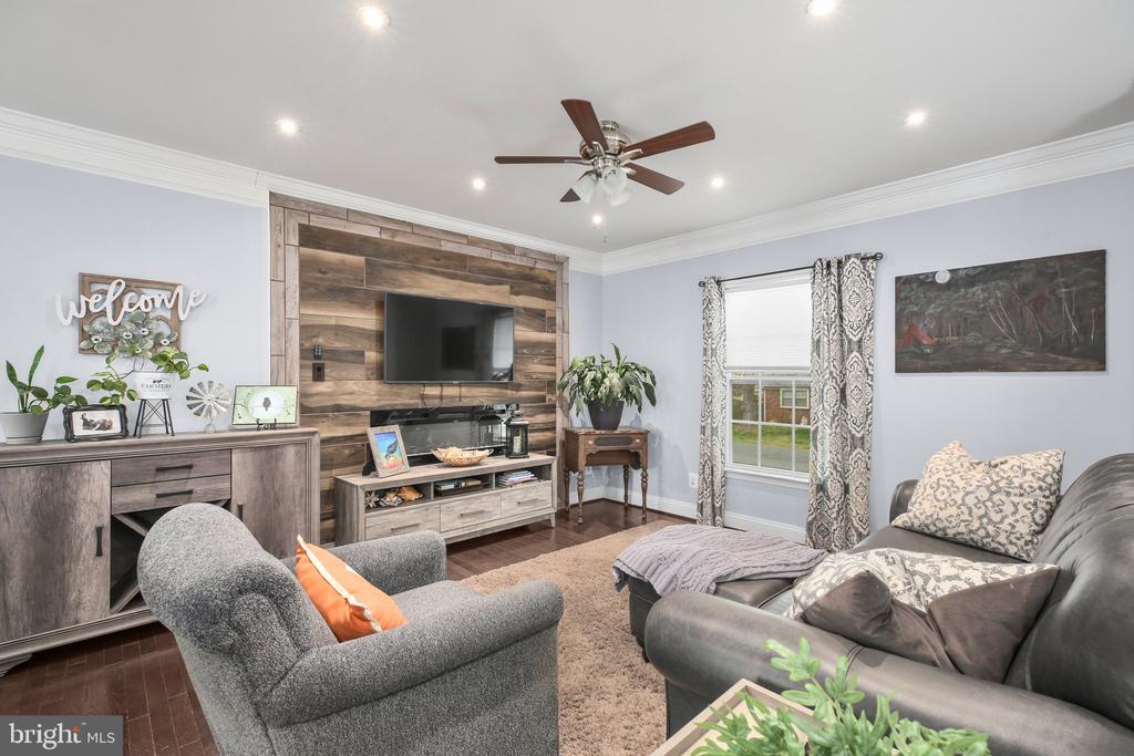 230 HILLCREST DRIVE