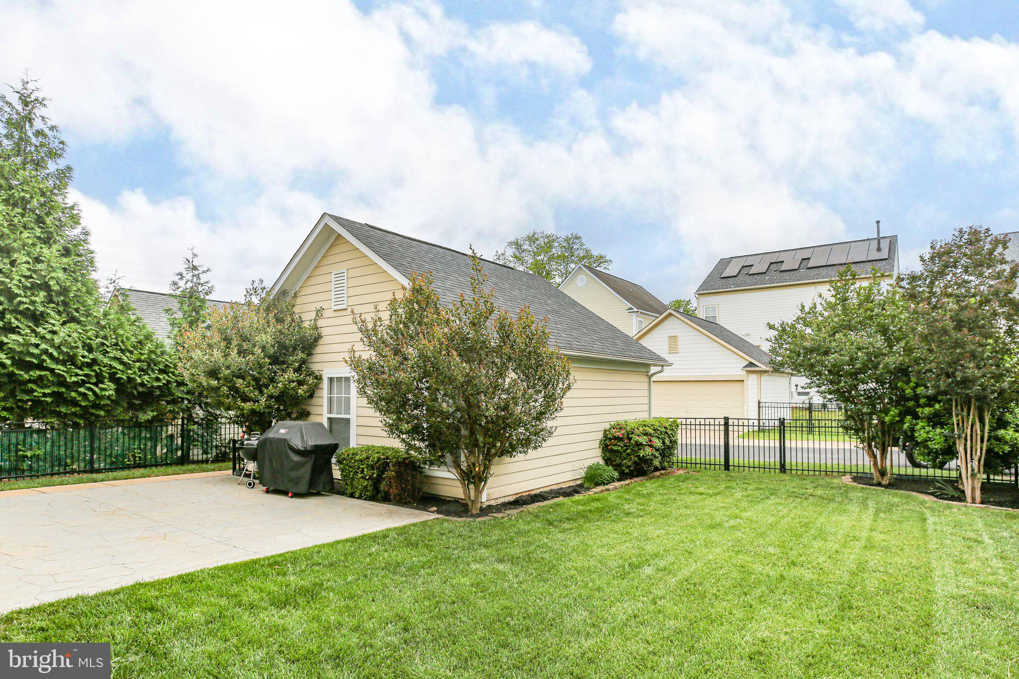 1206 ANDERSON STREET