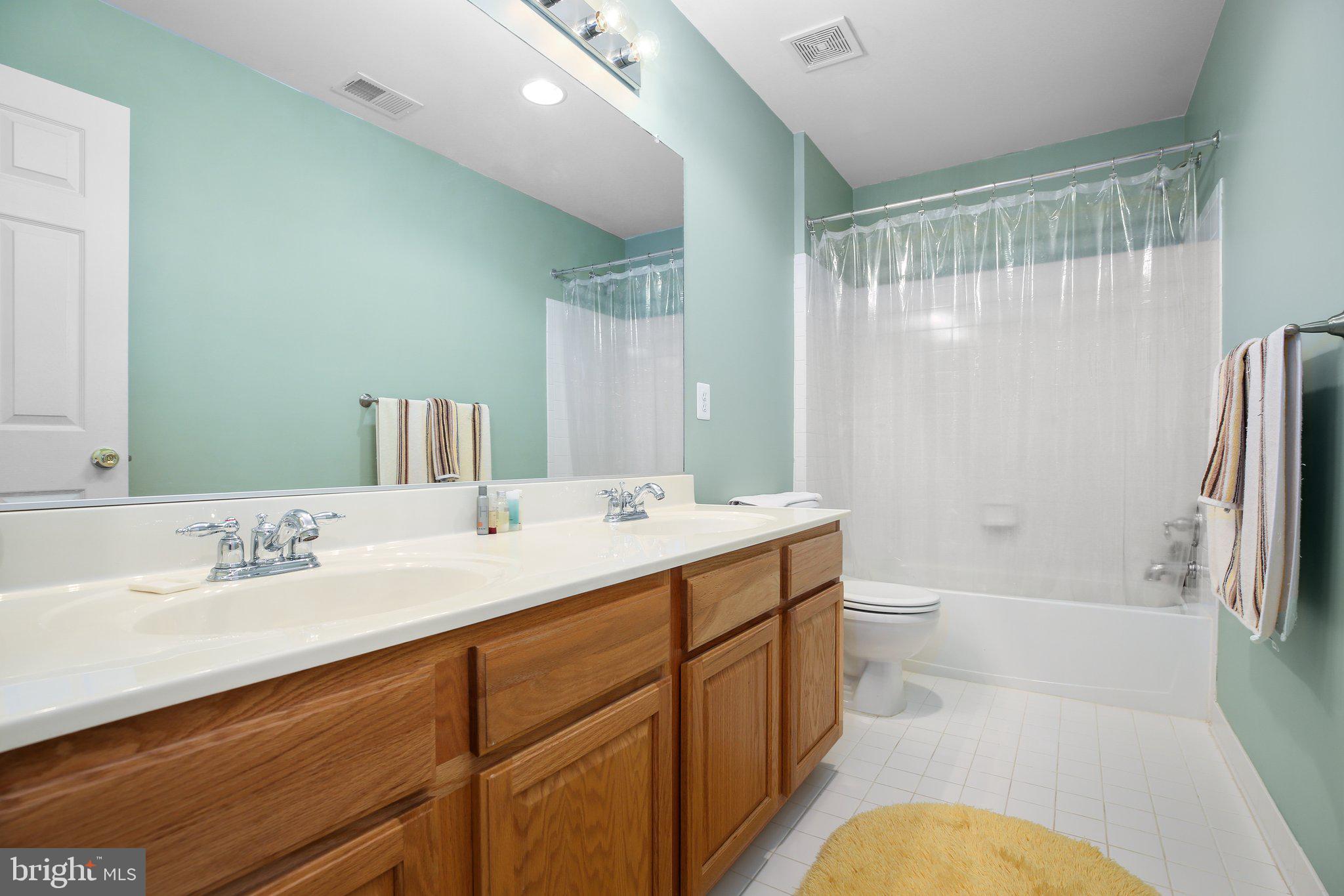 1206 ANDERSON STREET