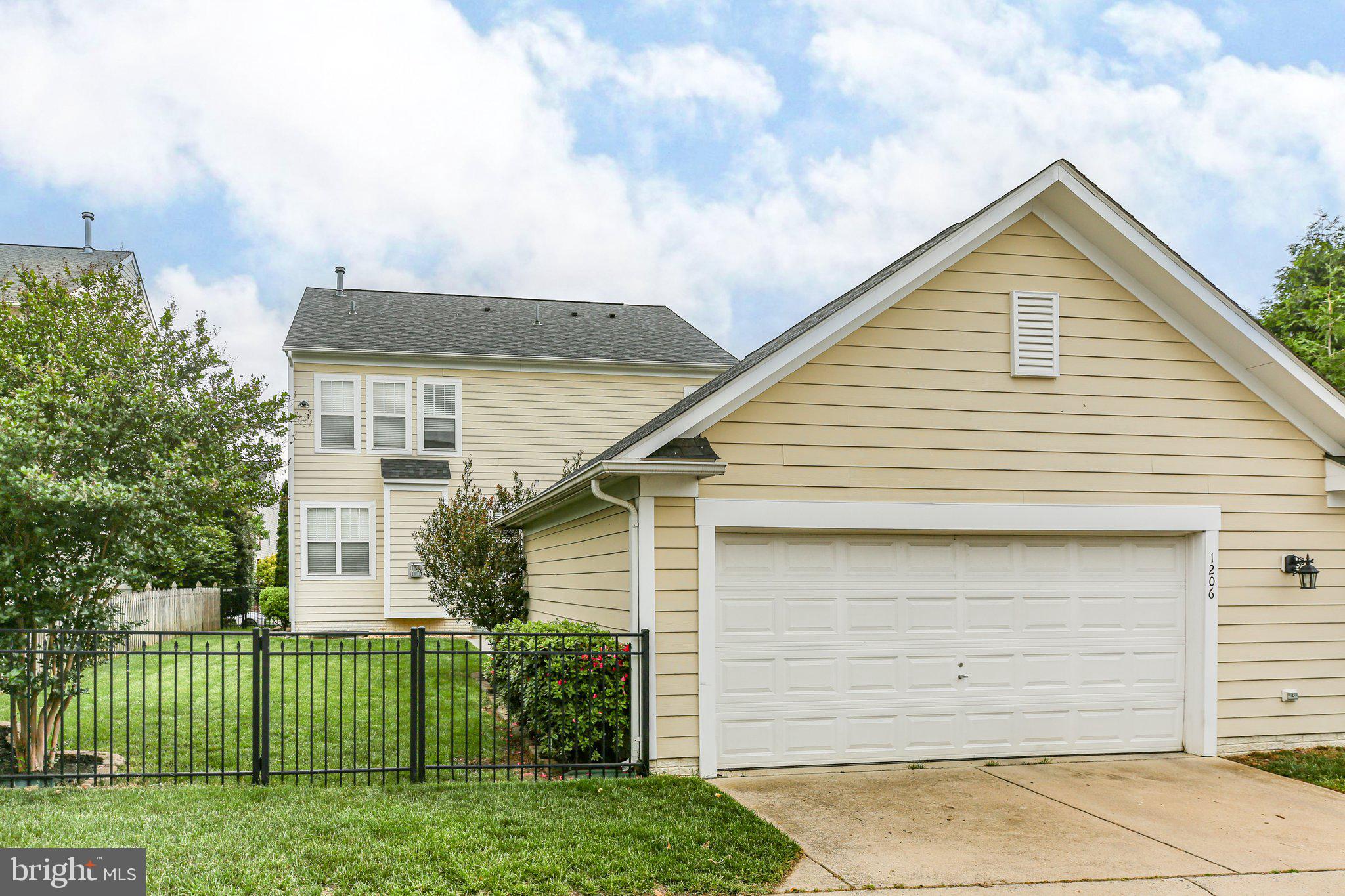 1206 ANDERSON STREET