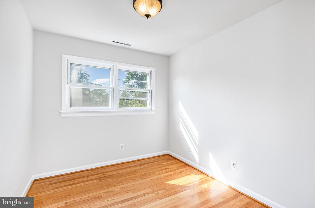 715 & 715 1/2 VIRGINIA AVENUE