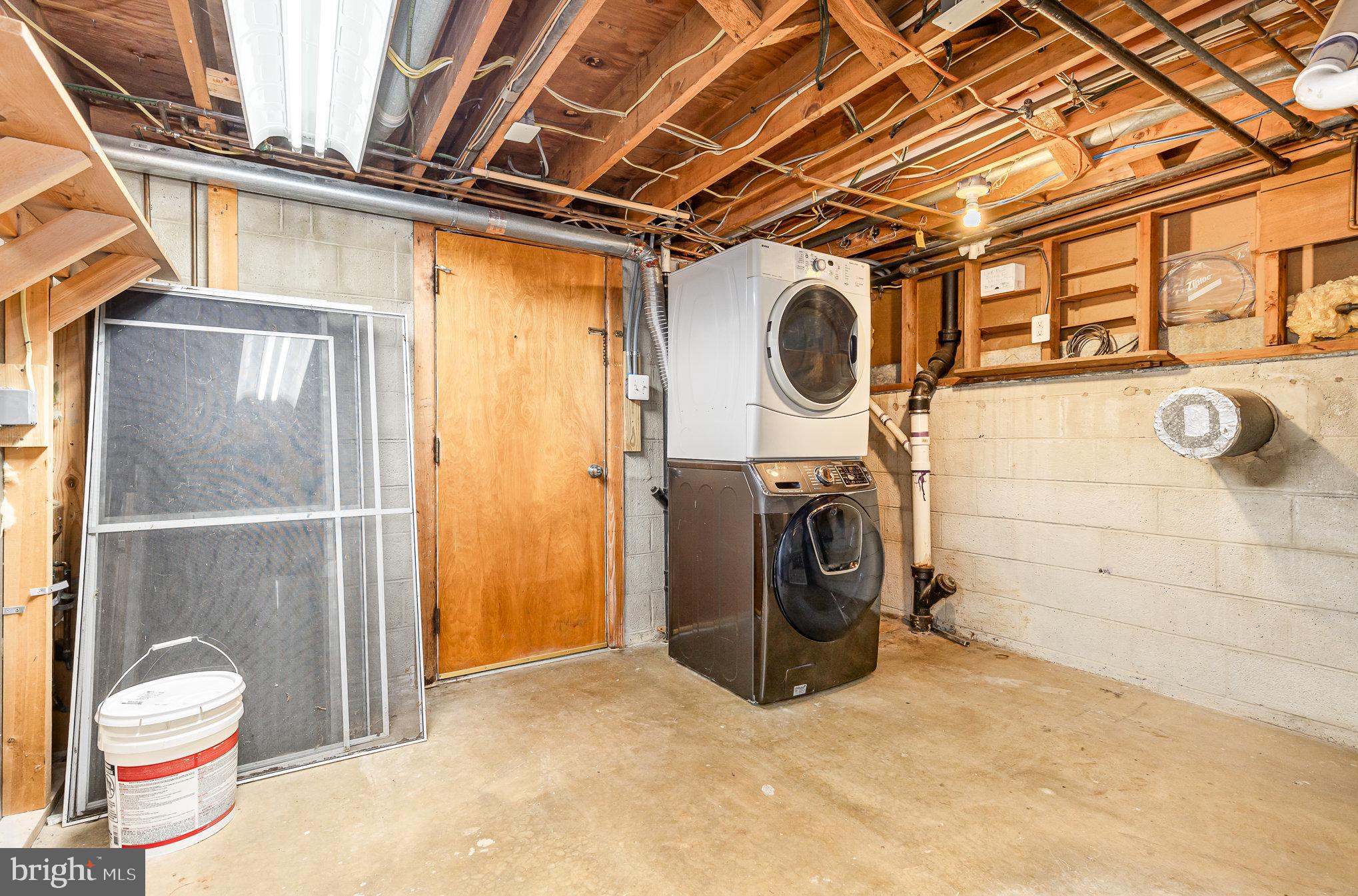 715 & 715 1/2 VIRGINIA AVENUE