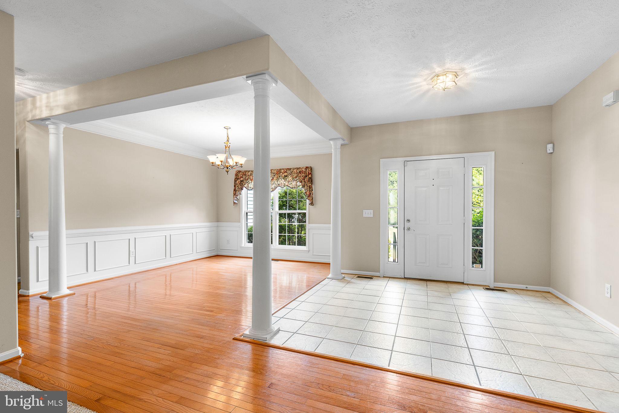 1107 GREAT OAKS LANE