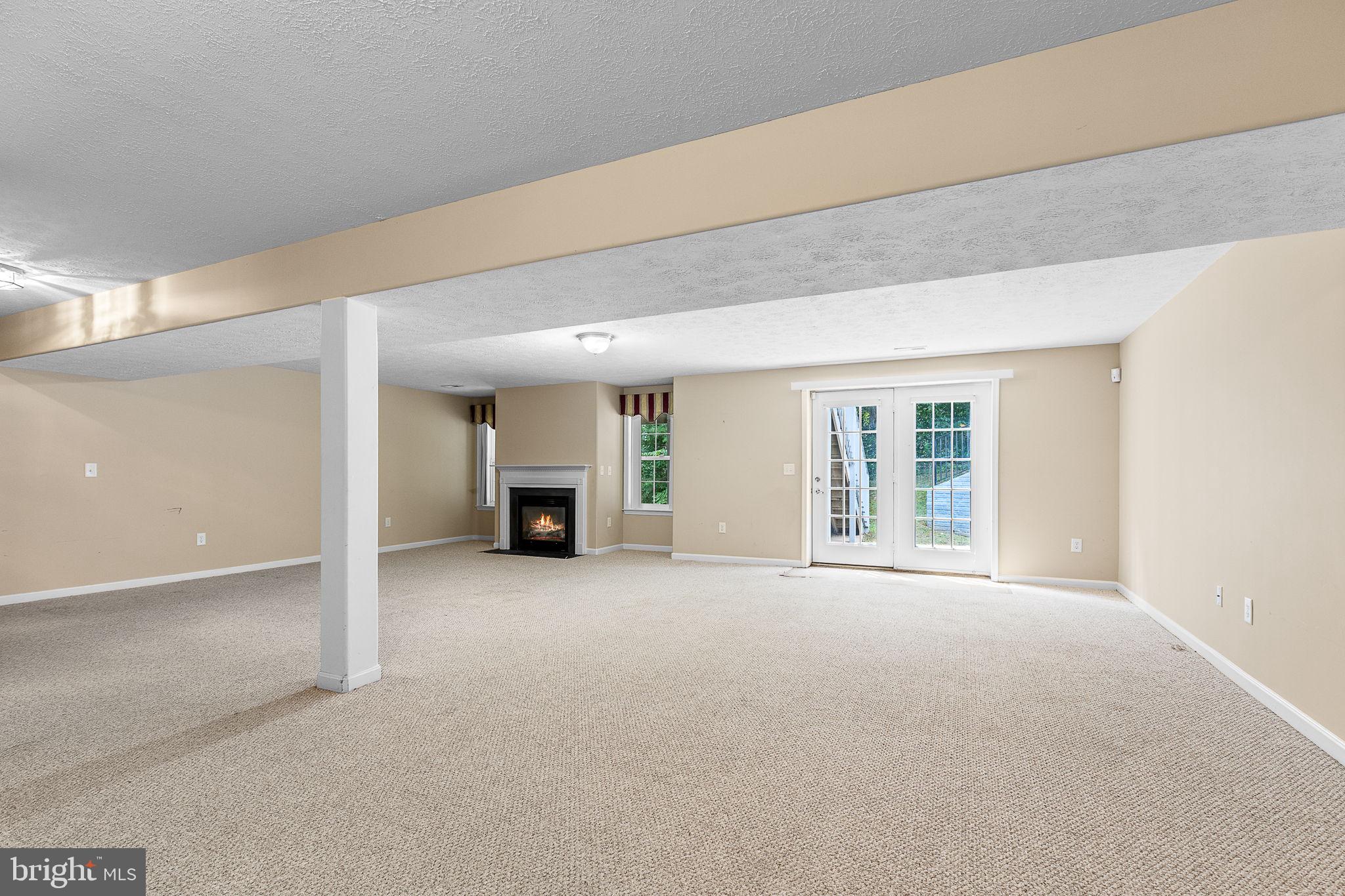 1107 GREAT OAKS LANE