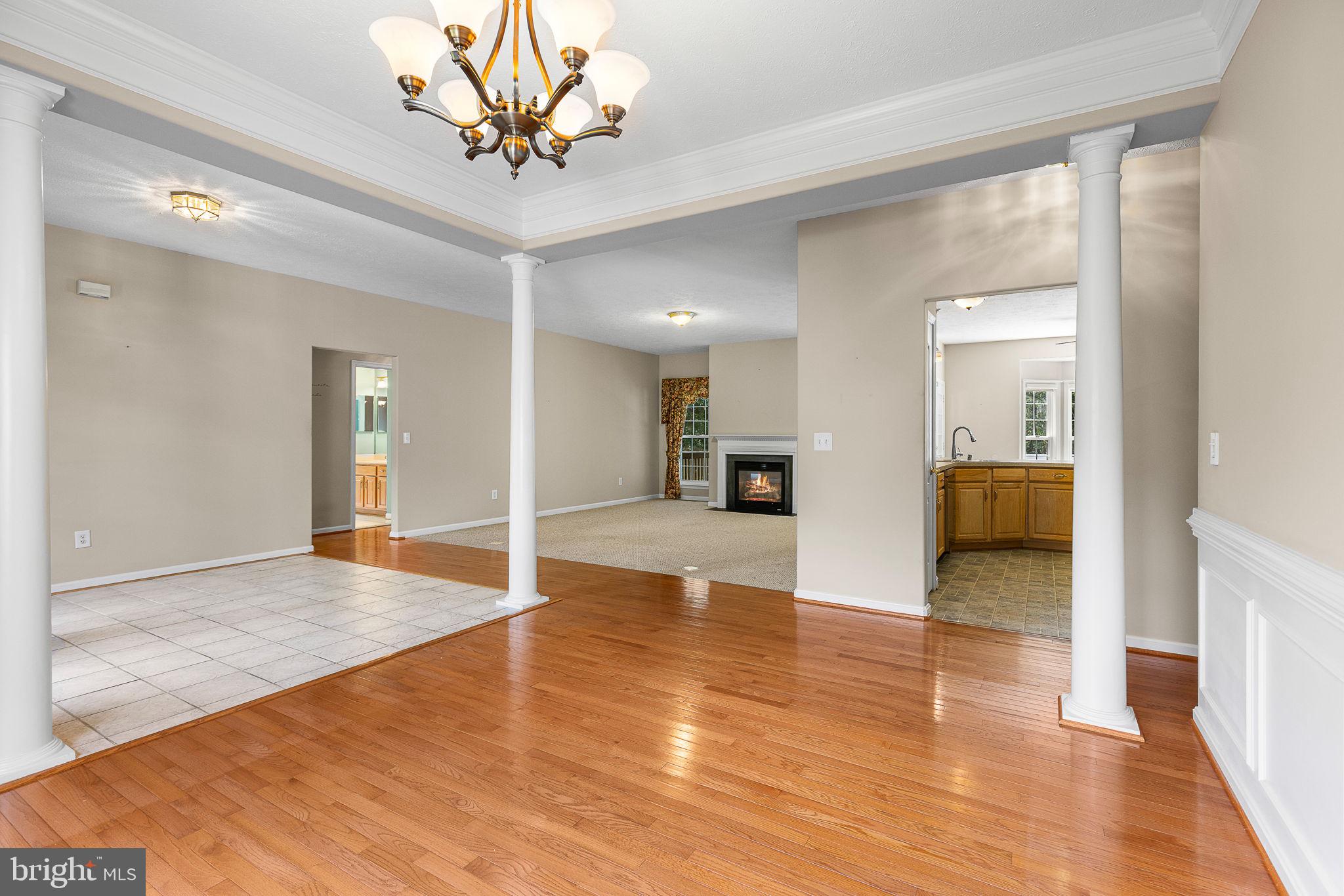 1107 GREAT OAKS LANE