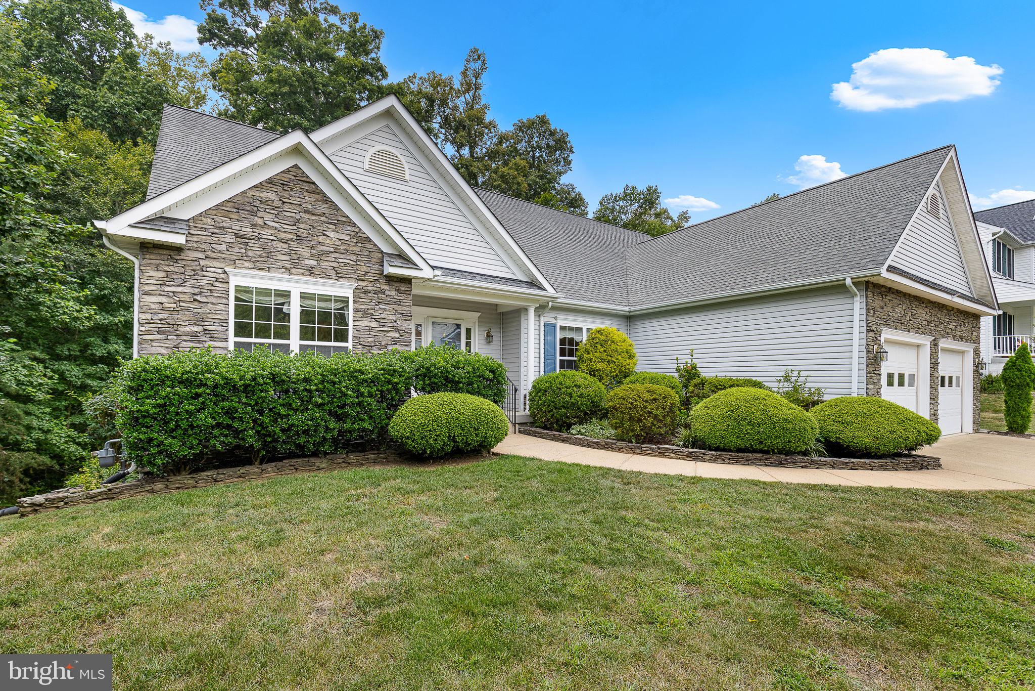 1107 GREAT OAKS LANE