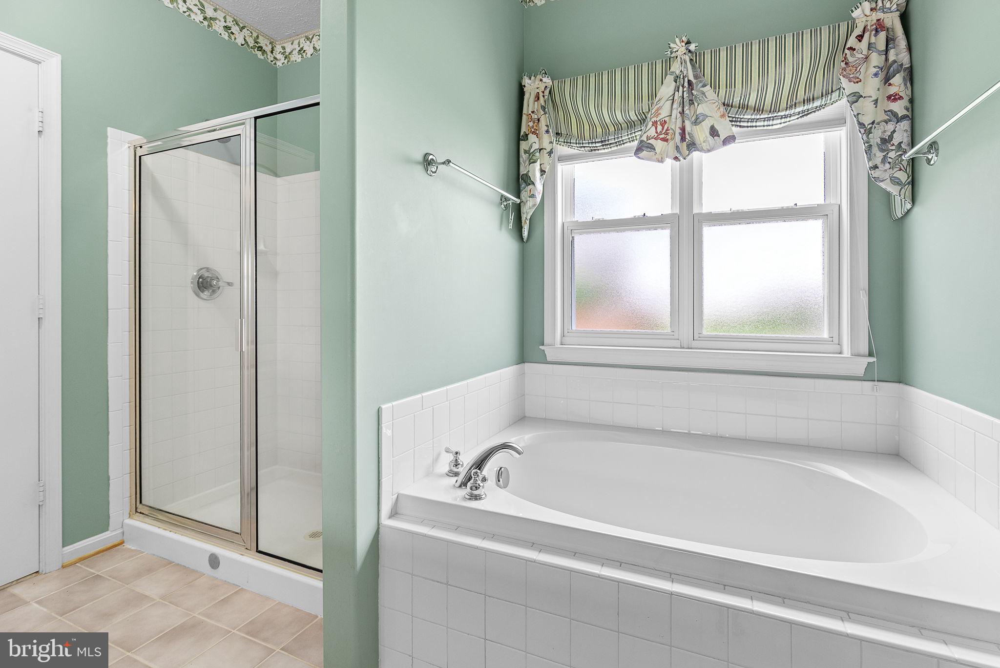 1107 GREAT OAKS LANE