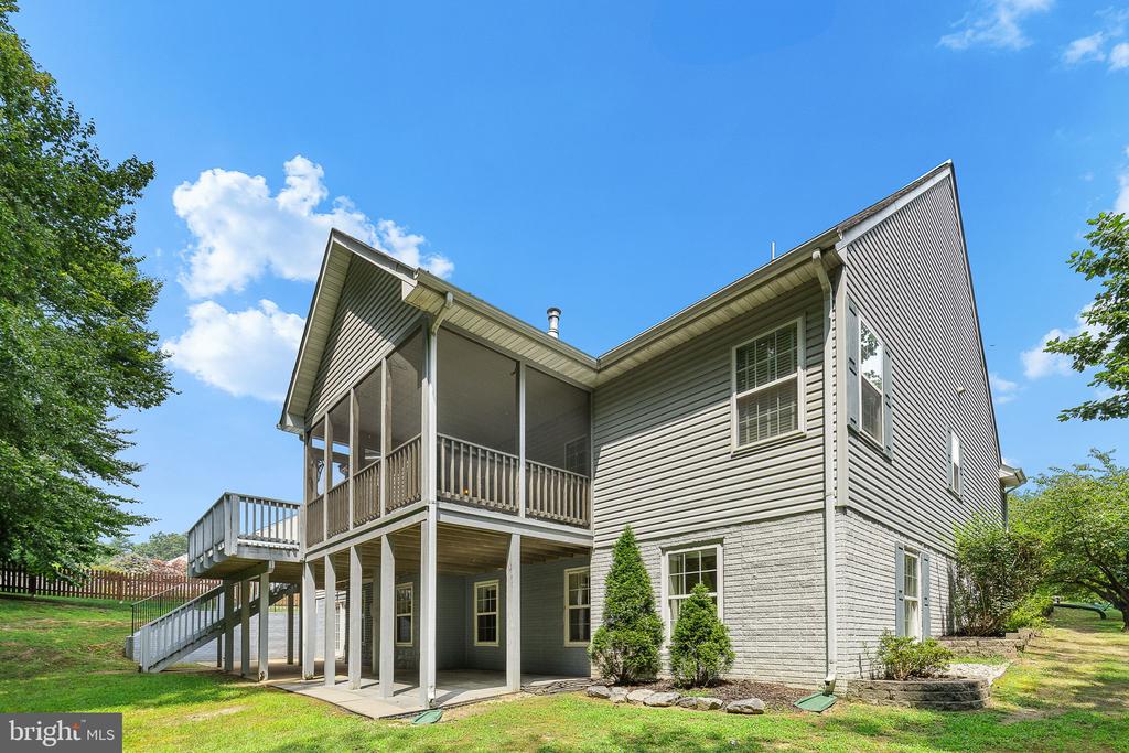 1107 GREAT OAKS LANE