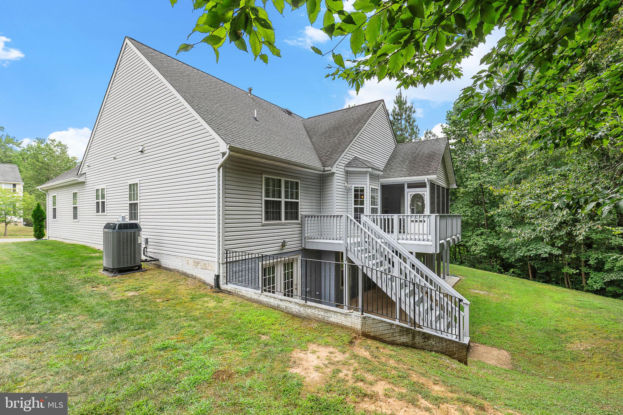 1107 GREAT OAKS LANE