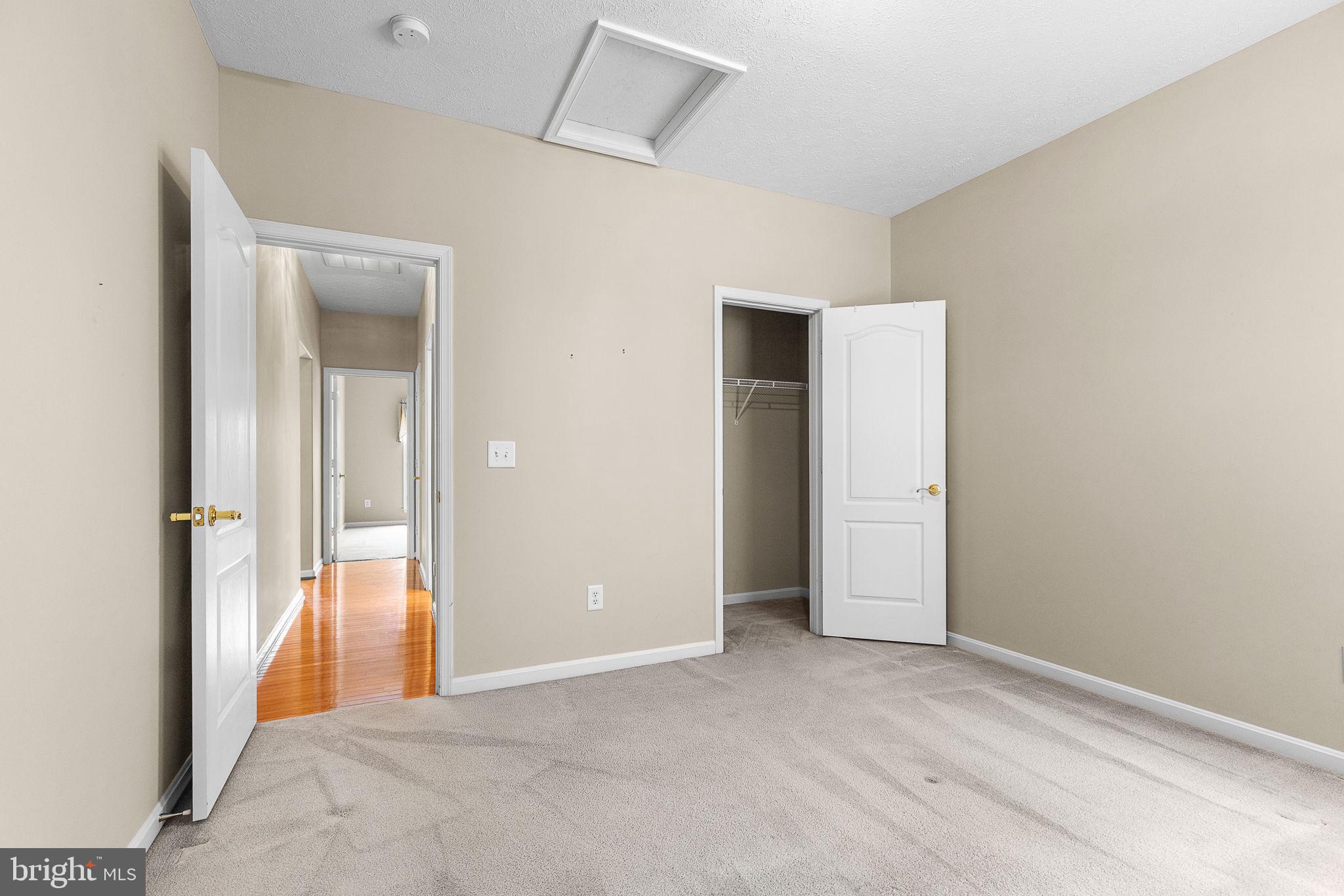 1107 GREAT OAKS LANE