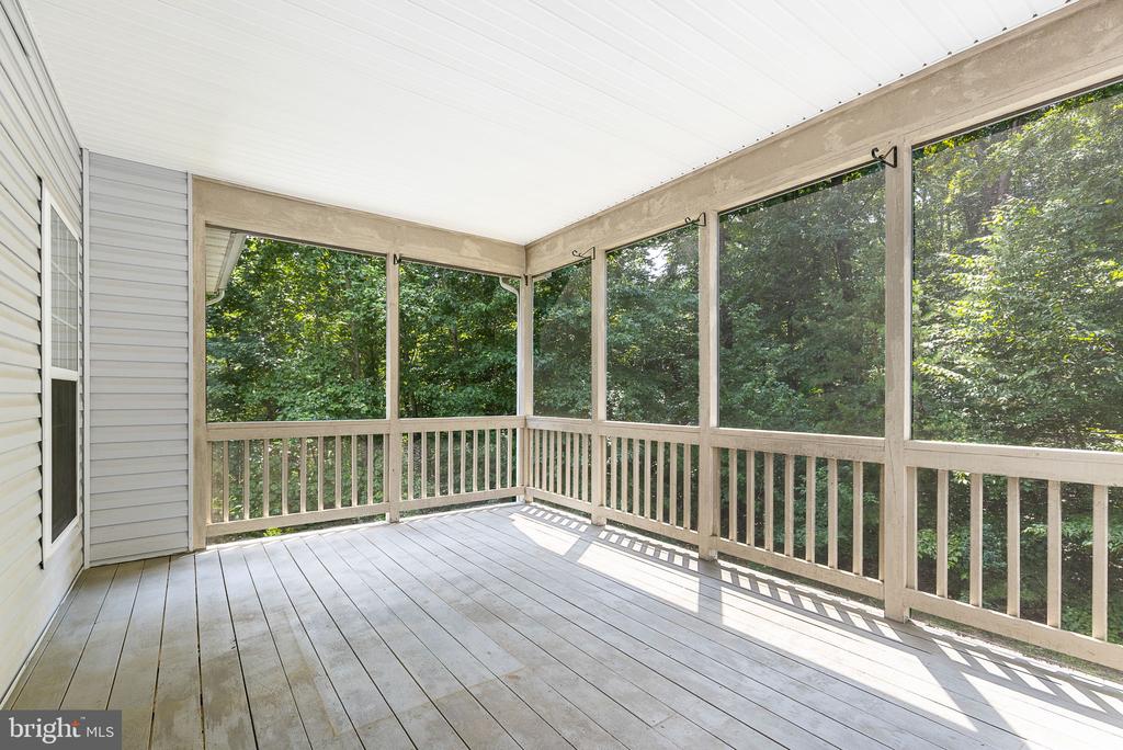 1107 GREAT OAKS LANE