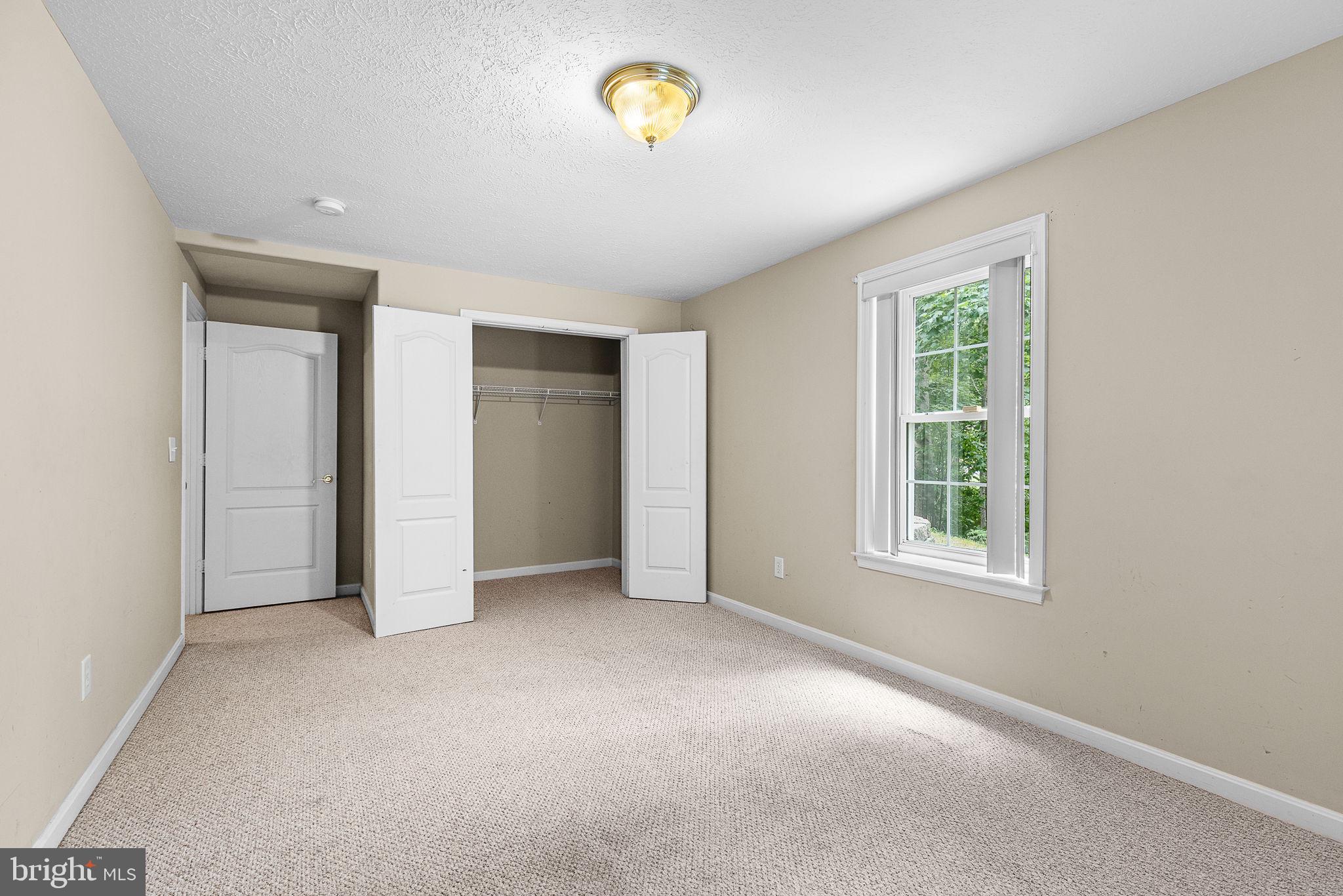 1107 GREAT OAKS LANE