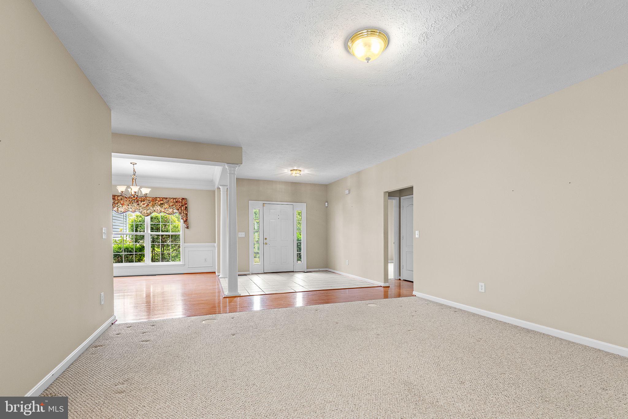 1107 GREAT OAKS LANE