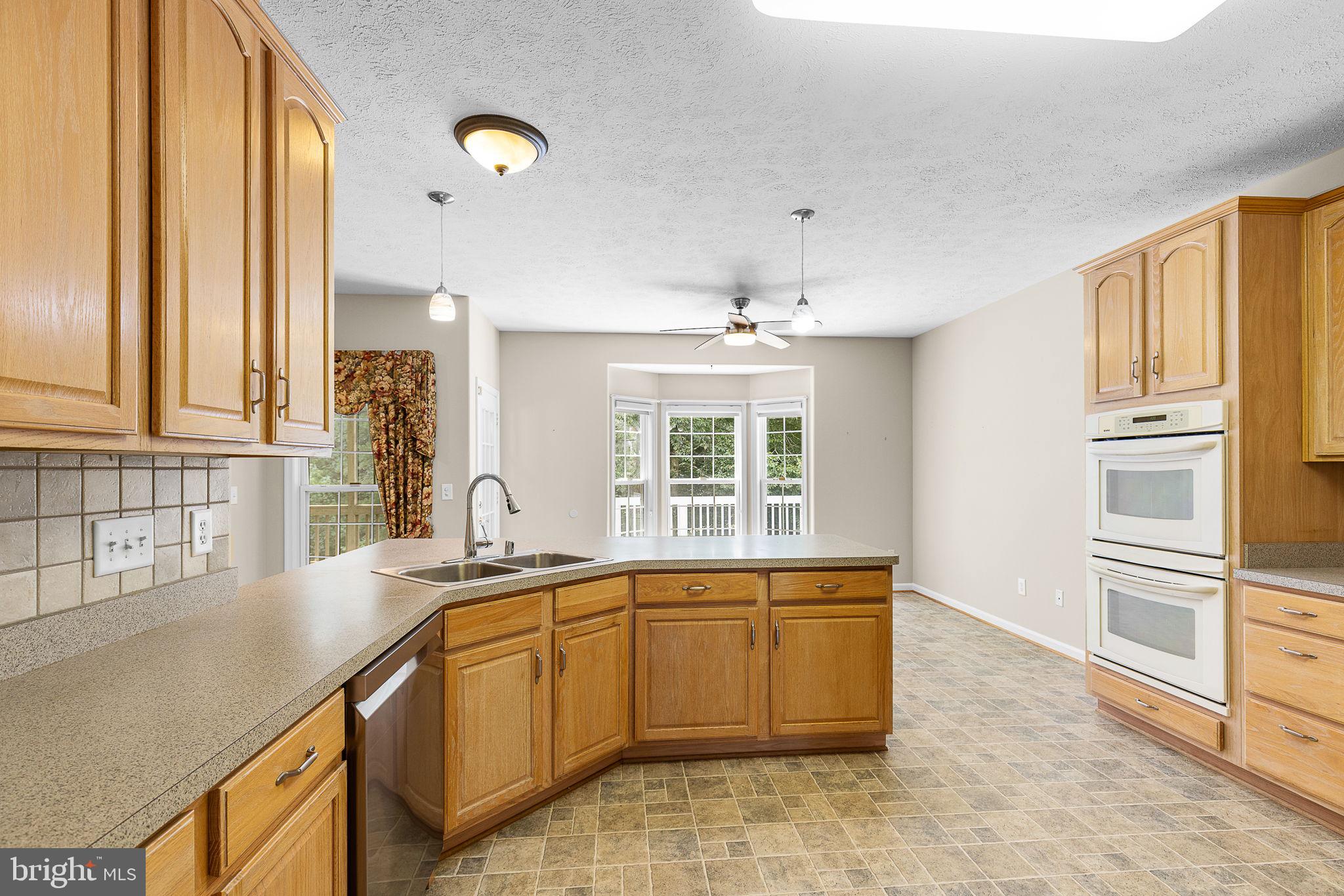 1107 GREAT OAKS LANE