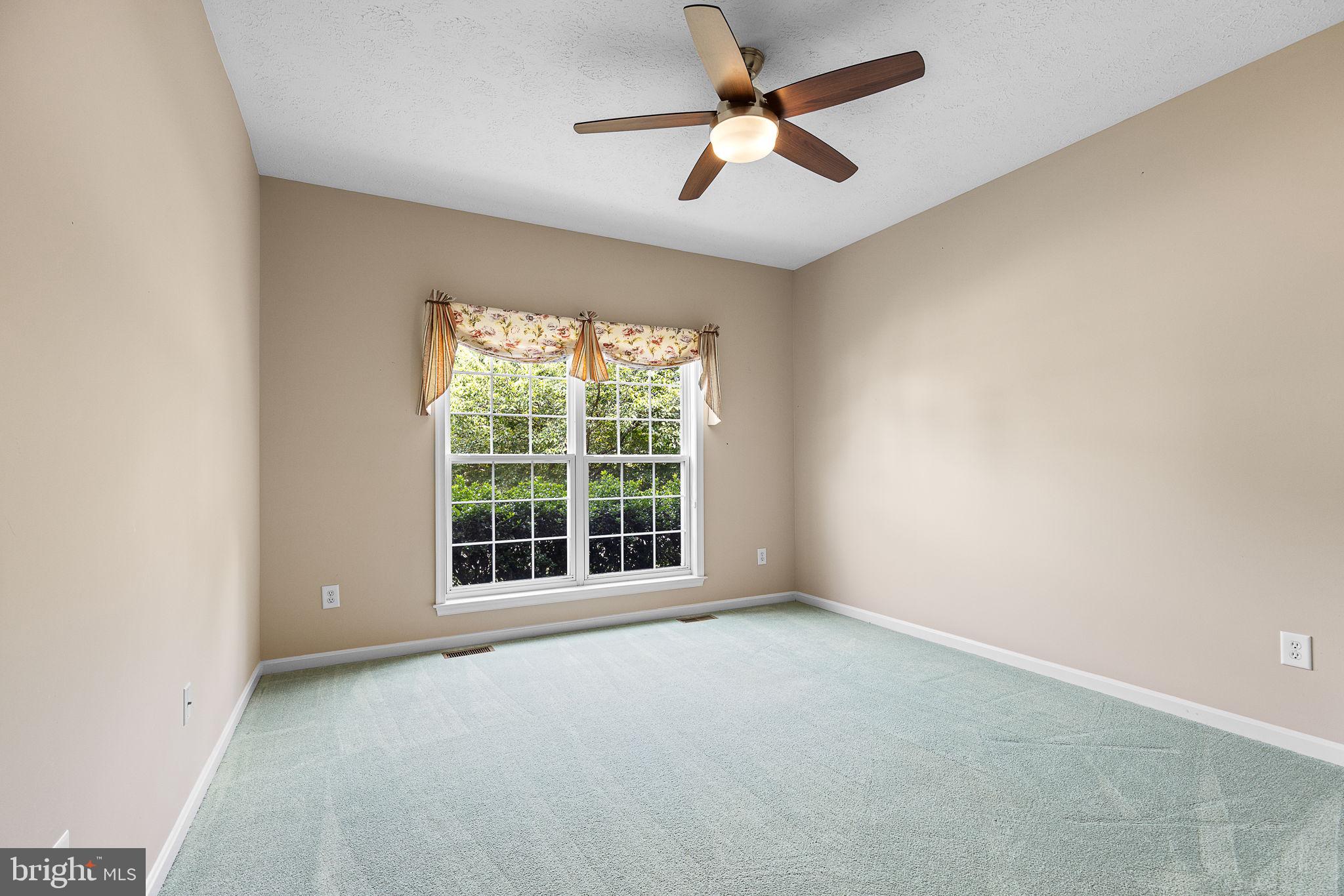 1107 GREAT OAKS LANE